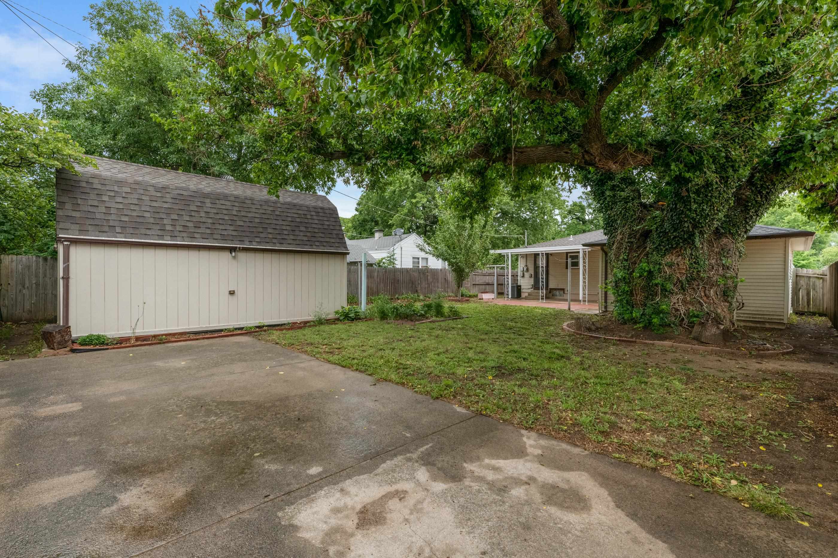 837 S Estelle Street Wichita KS 67211
