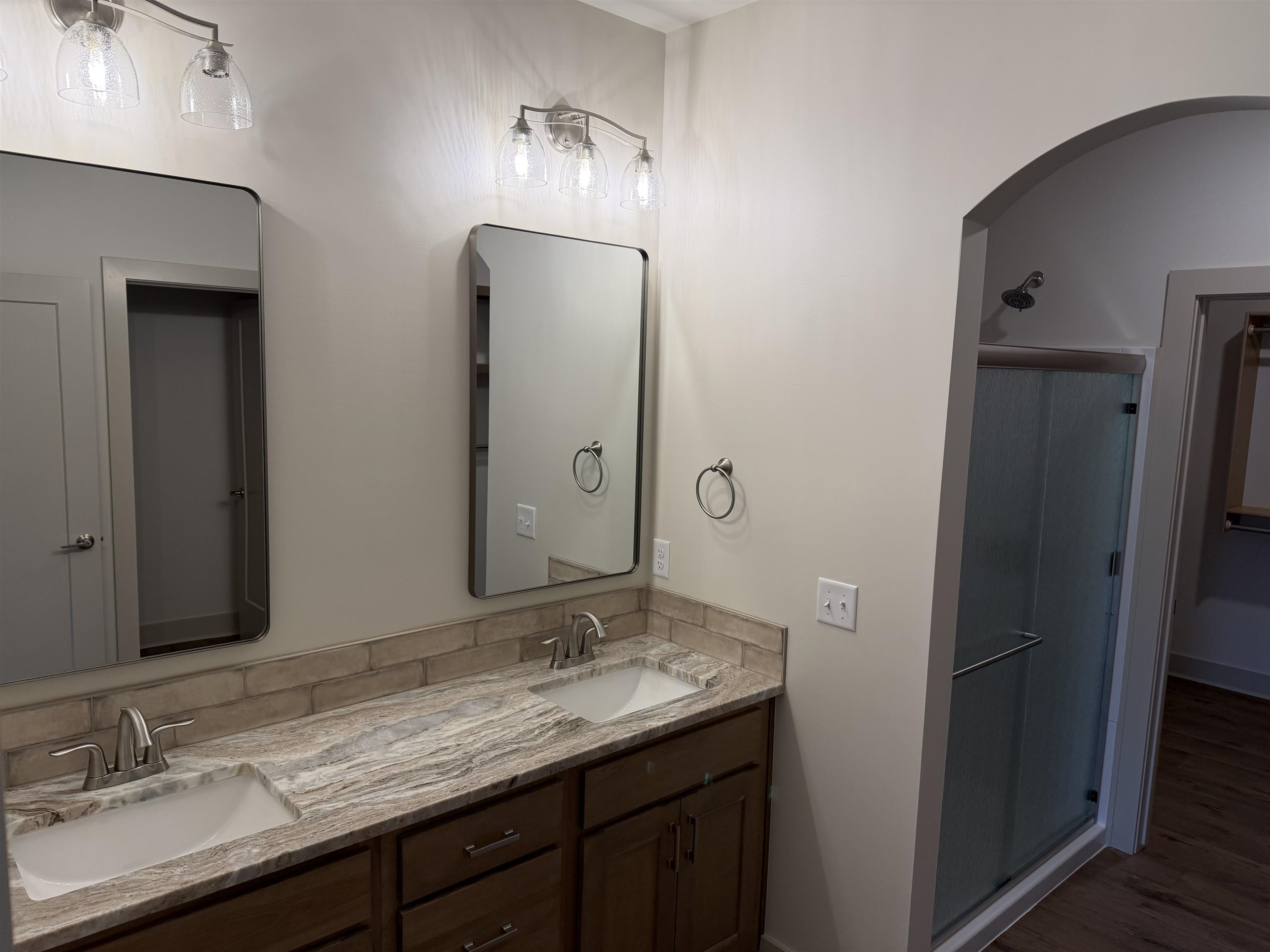 5016 N Highland Street Bel Aire KS 67220