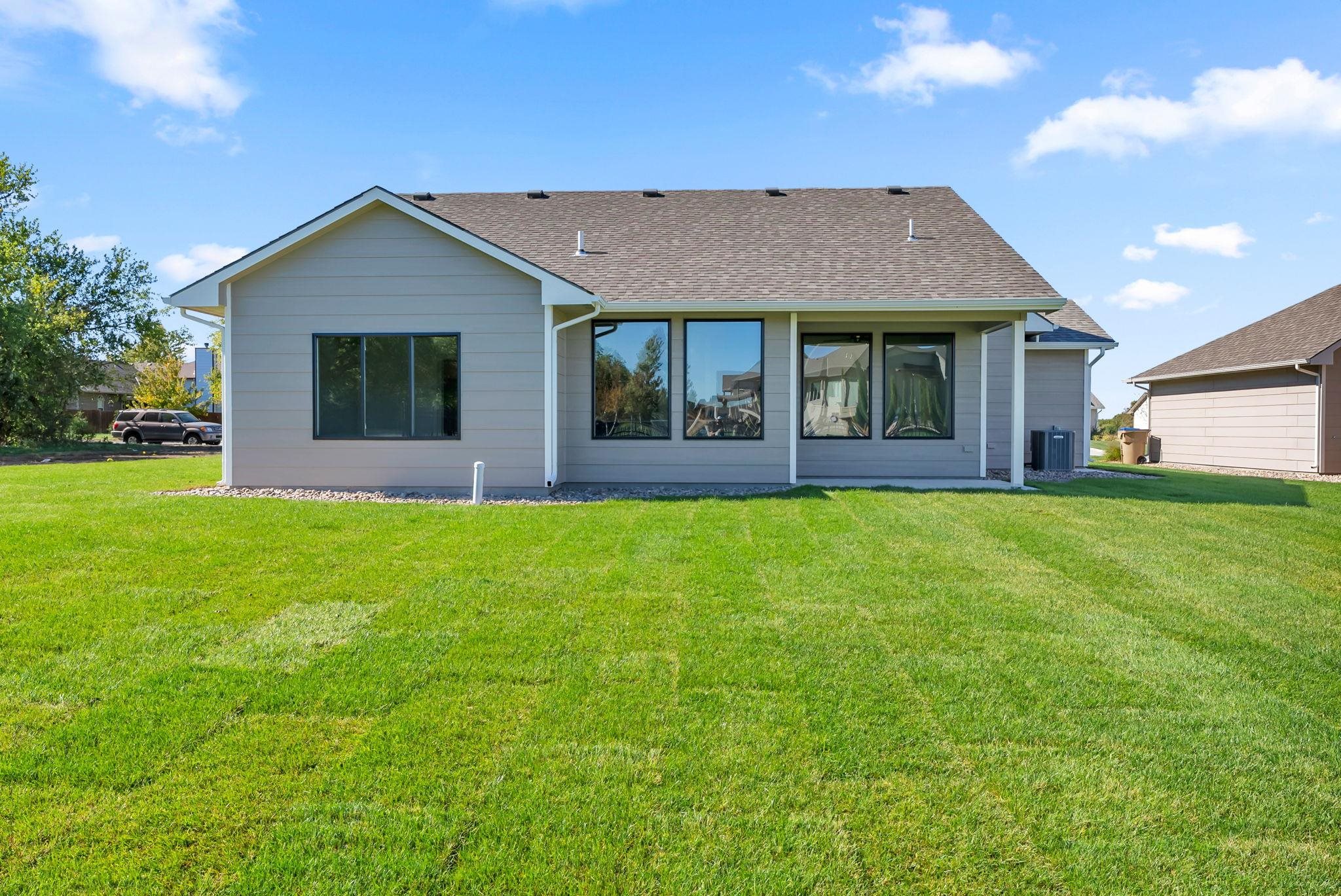 5016 N Highland Street Bel Aire KS 67220