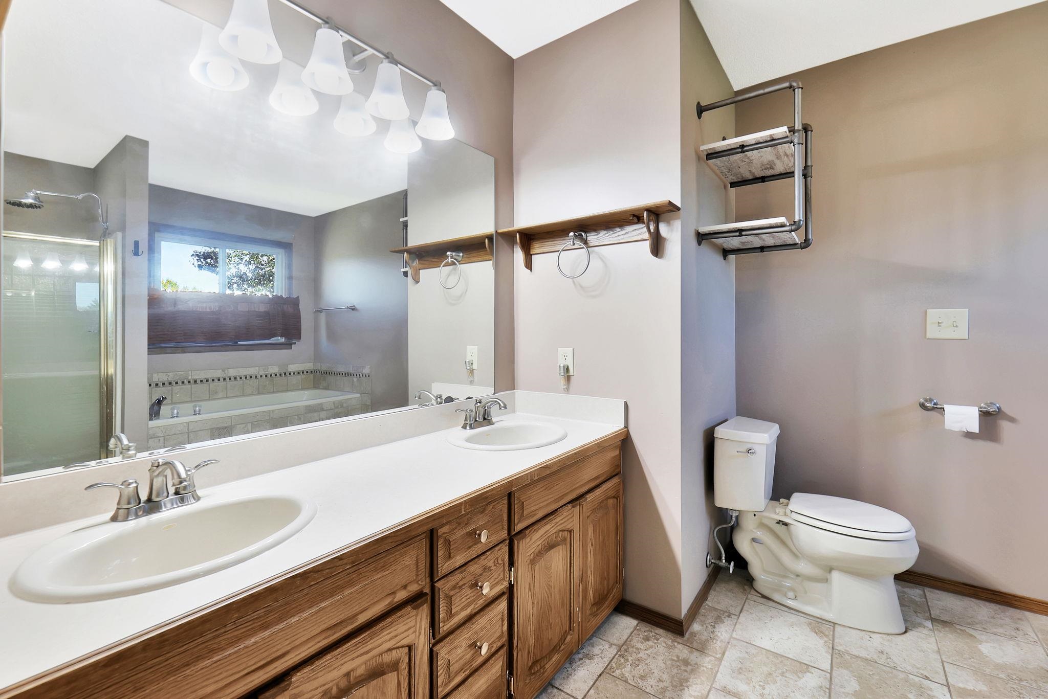 12100 E Fireside Lane Derby KS 67037