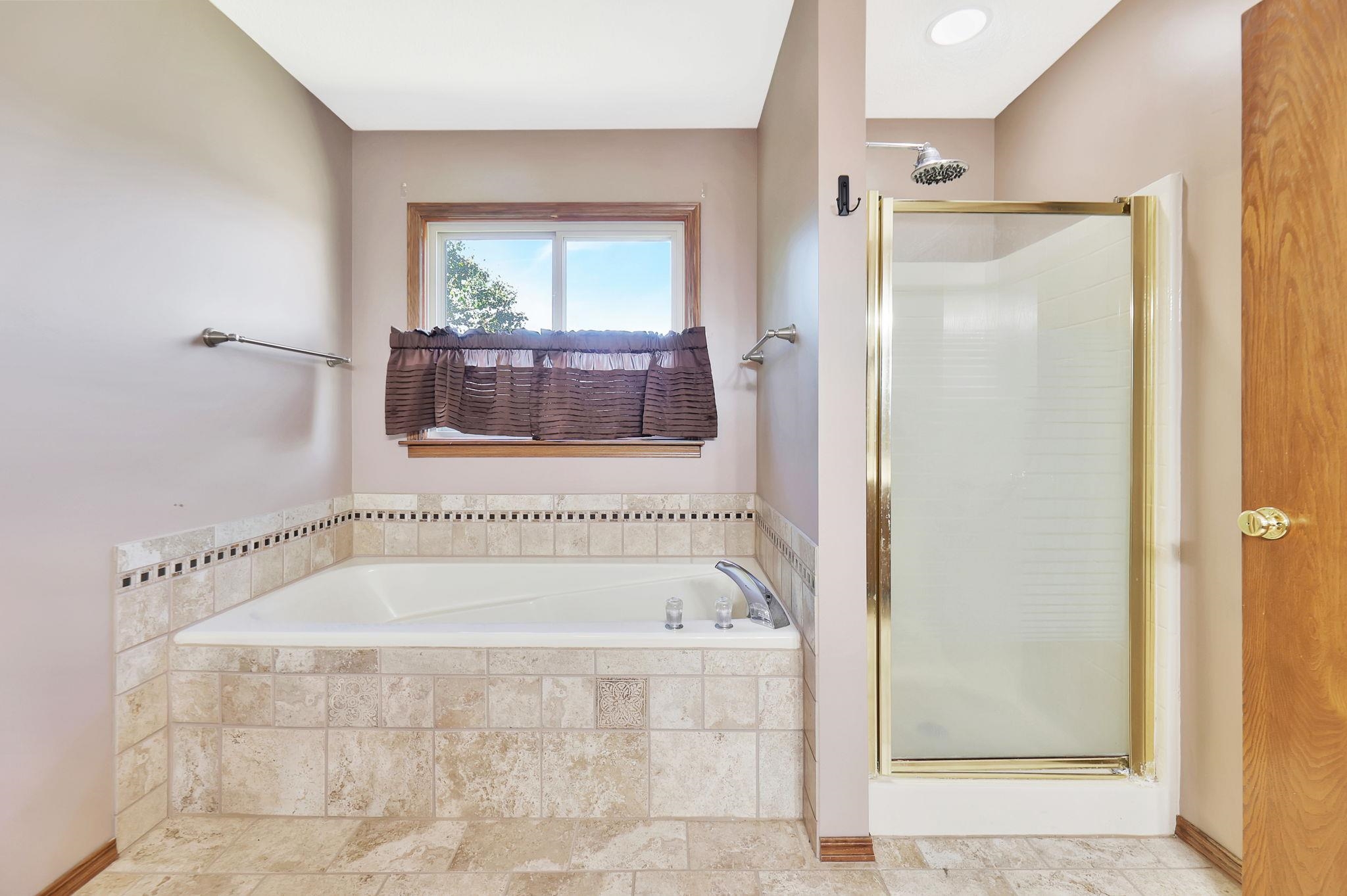 12100 E Fireside Lane Derby KS 67037