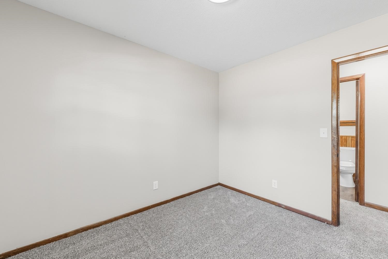 5952 N Palm Lane Wichita KS 67204