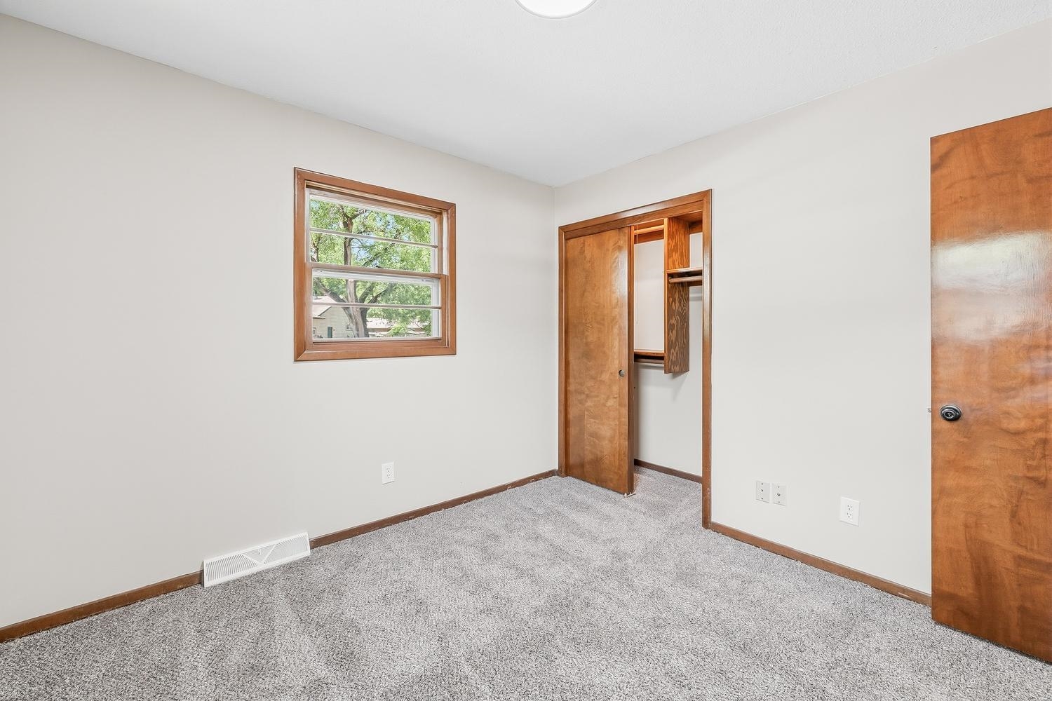 5952 N Palm Lane Wichita KS 67204