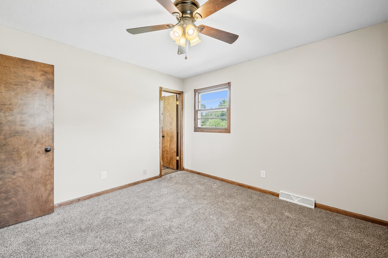 5952 N Palm Lane Wichita KS 67204