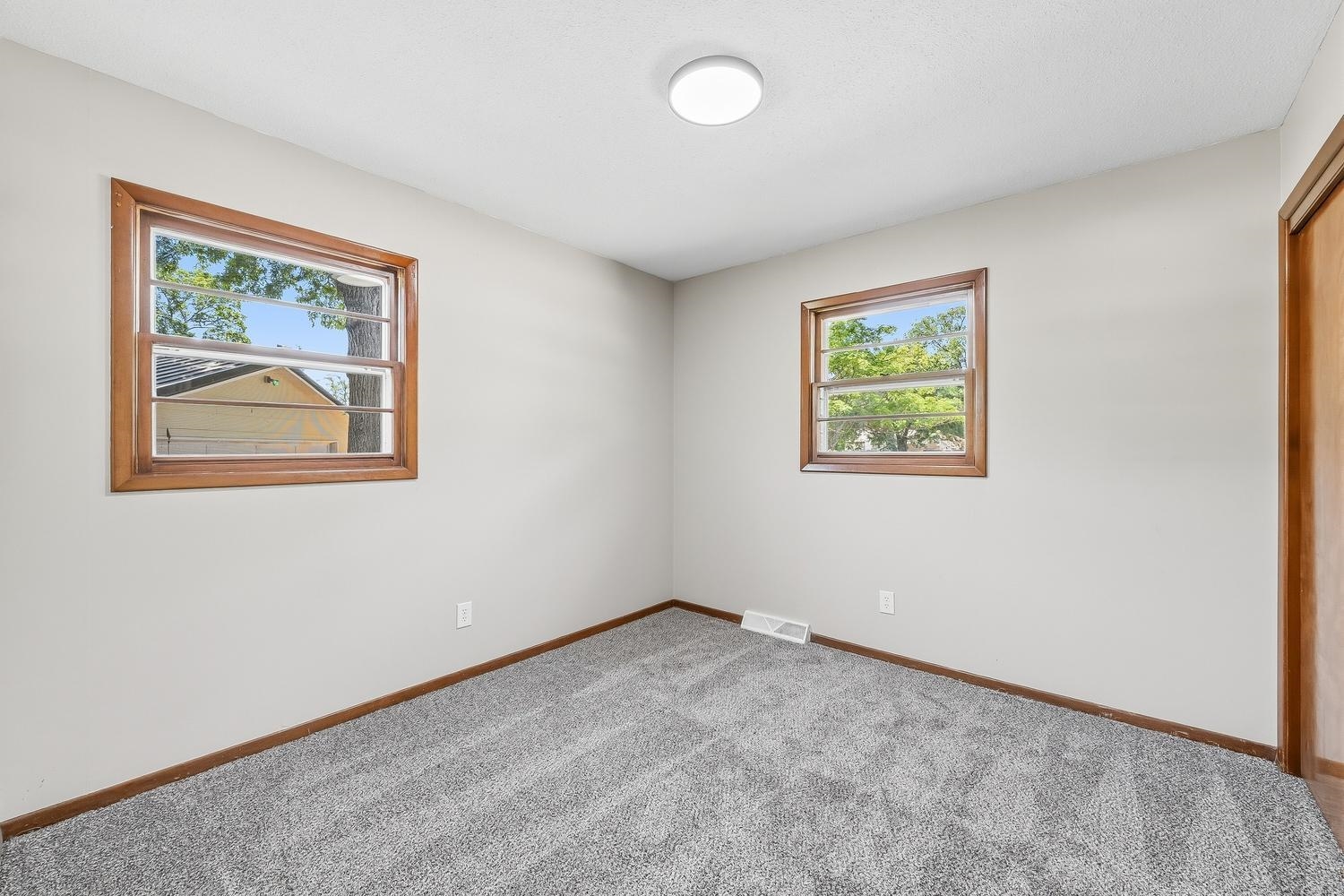 5952 N Palm Lane Wichita KS 67204