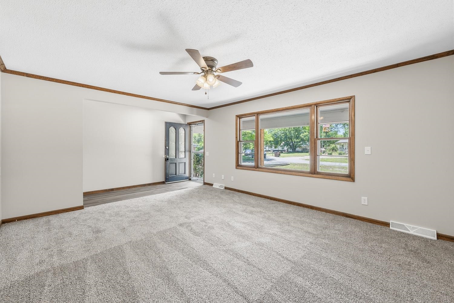 5952 N Palm Lane Wichita KS 67204
