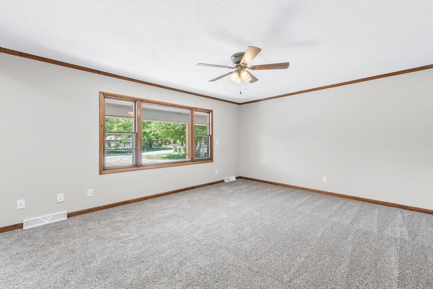 5952 N Palm Lane Wichita KS 67204