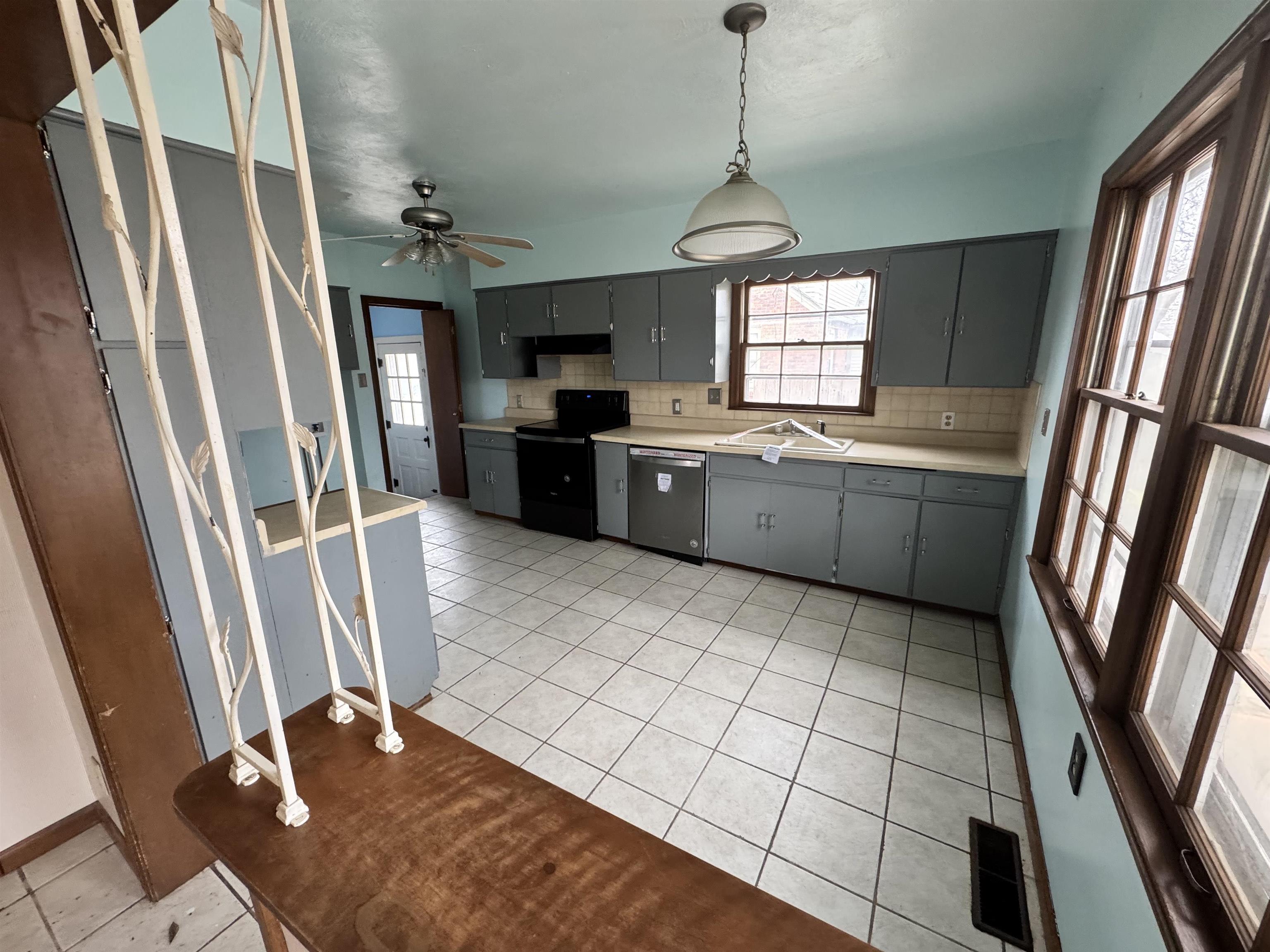 3326 E Clark Wichita KS 67218