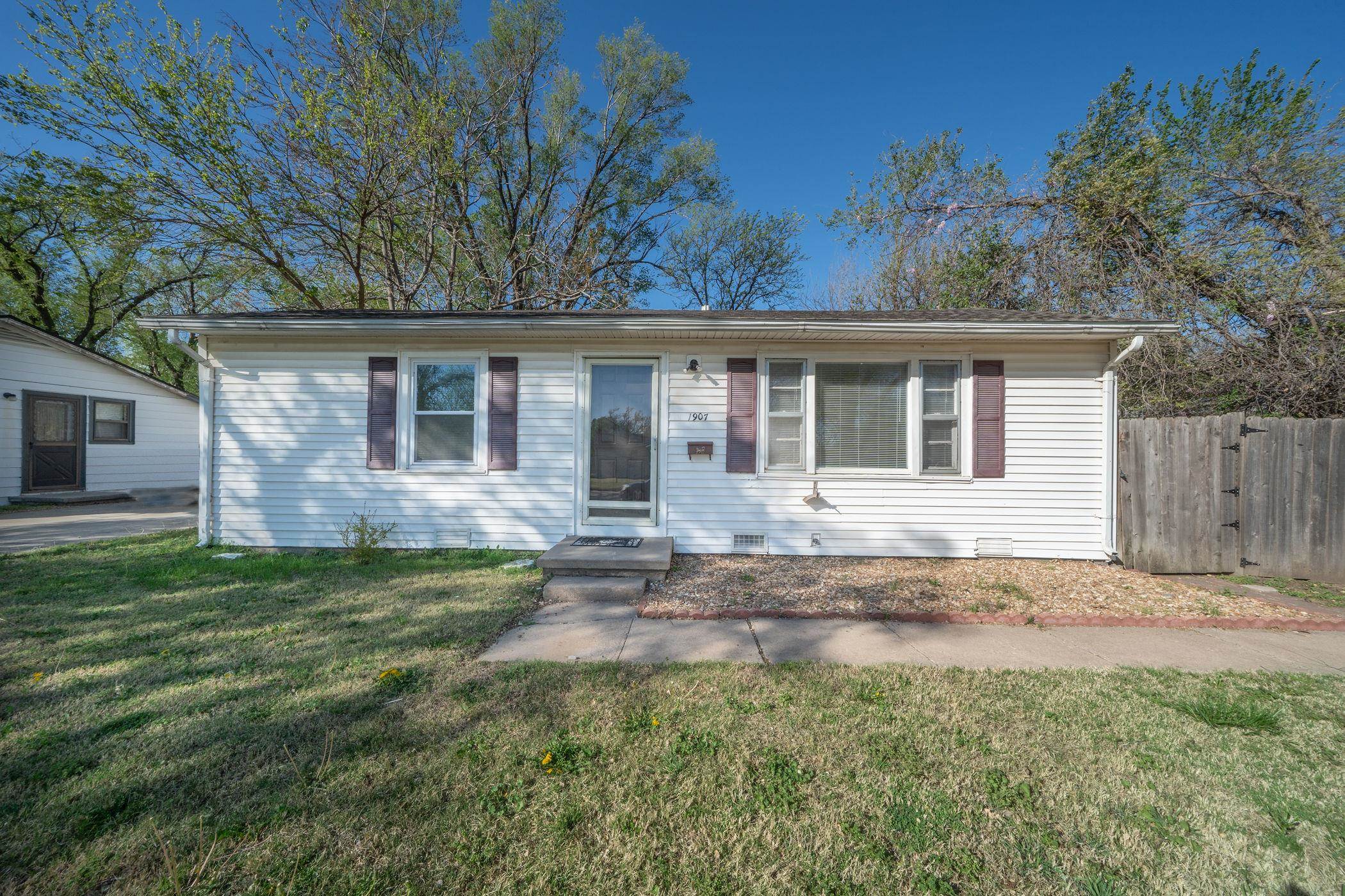 1907 S Catherine Street Wichita KS 67213