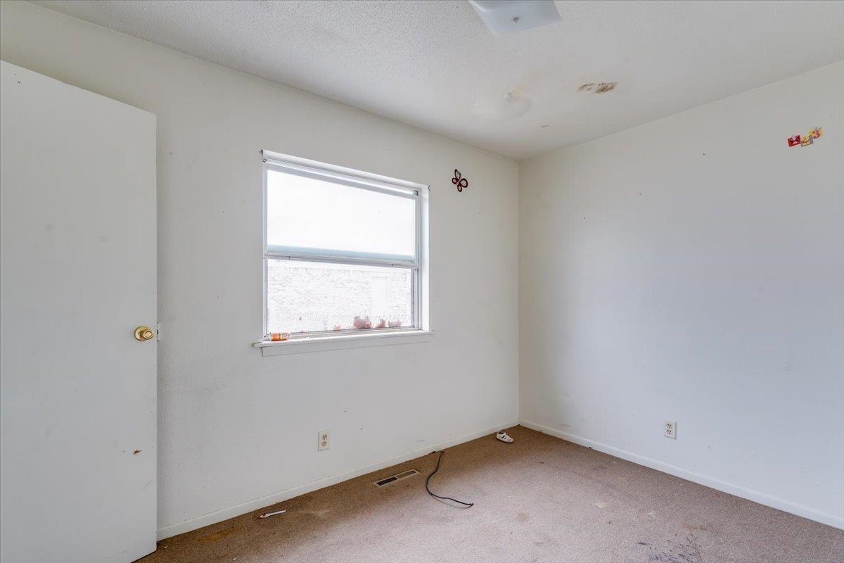 1602 E Del Mar Wichita KS 67216