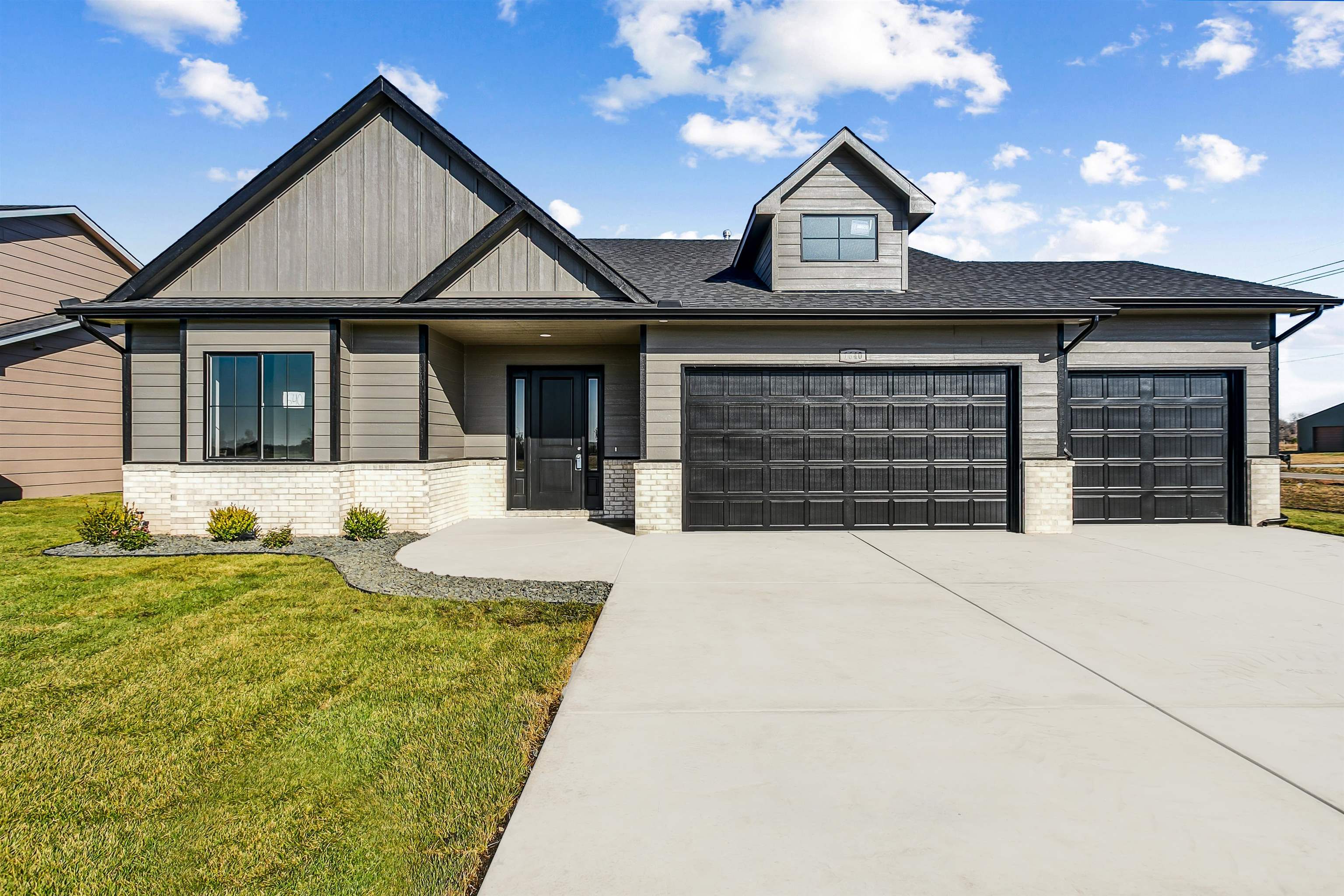 1640 E Appleton Street Valley Center KS 67147