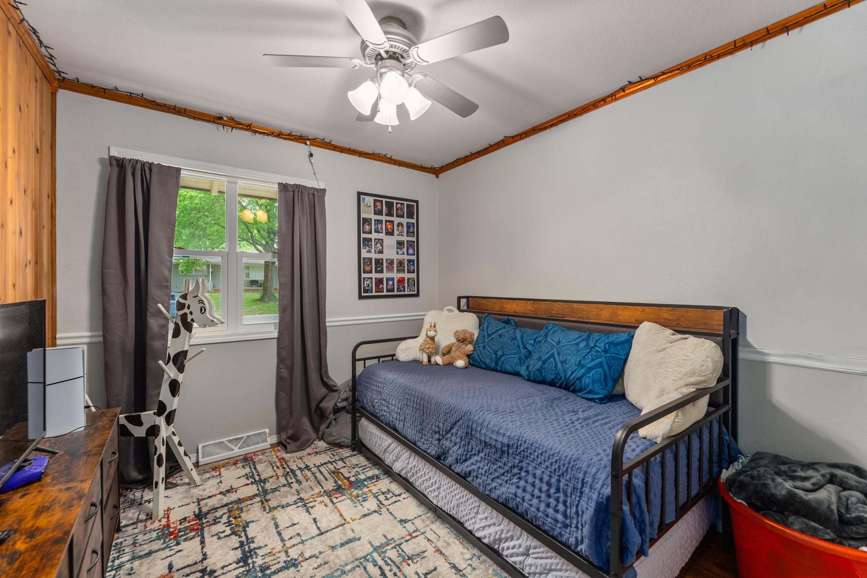 944 N Valleyview Lane Wichita KS 67212