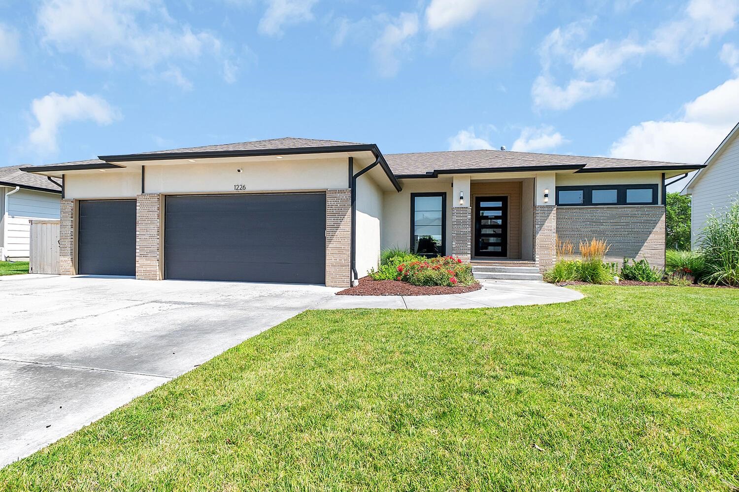 1226 W Lakeway Court Andover KS 67002