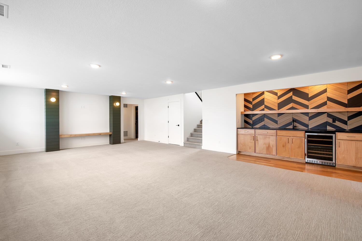 1226 W Lakeway Court Andover KS 67002