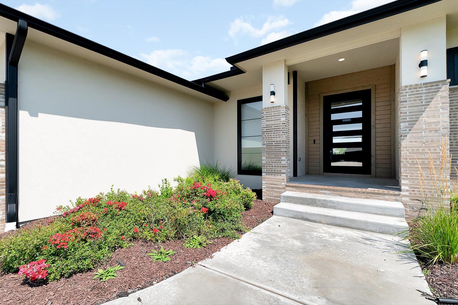 1226 W Lakeway Court Andover KS 67002