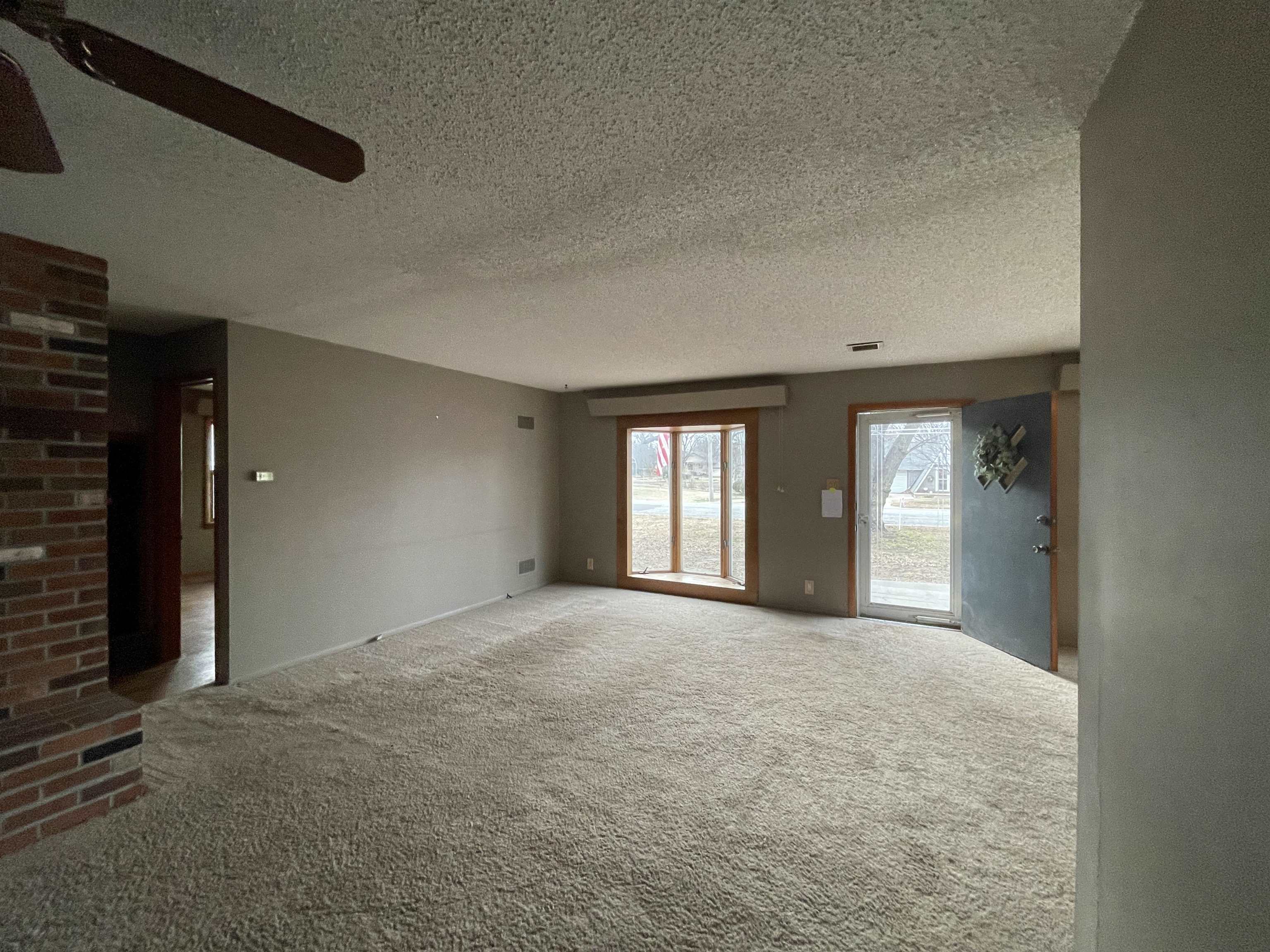 1703 N C Street Wellington KS 67152