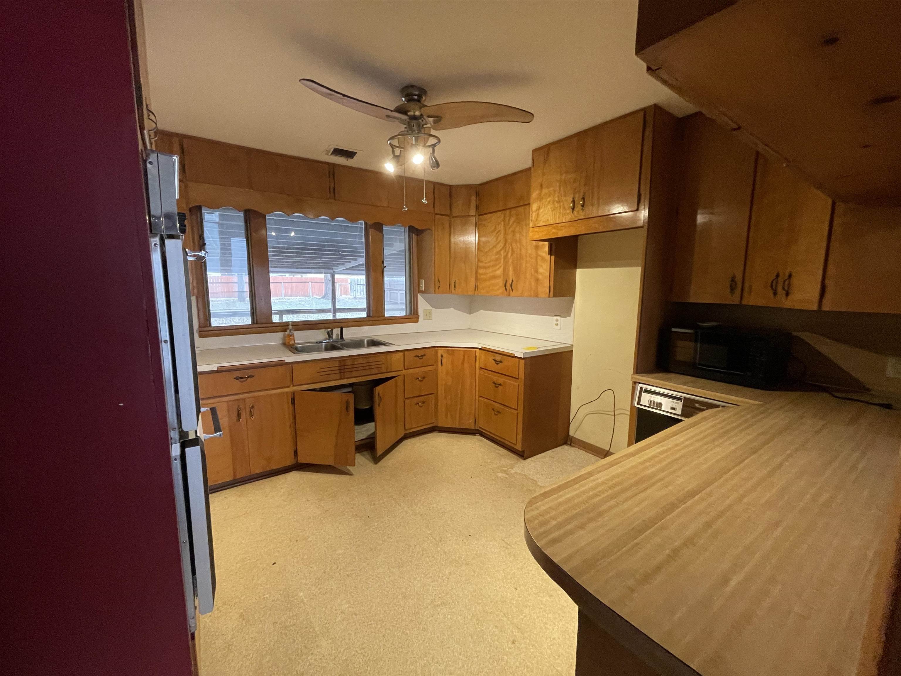 1703 N C Street Wellington KS 67152