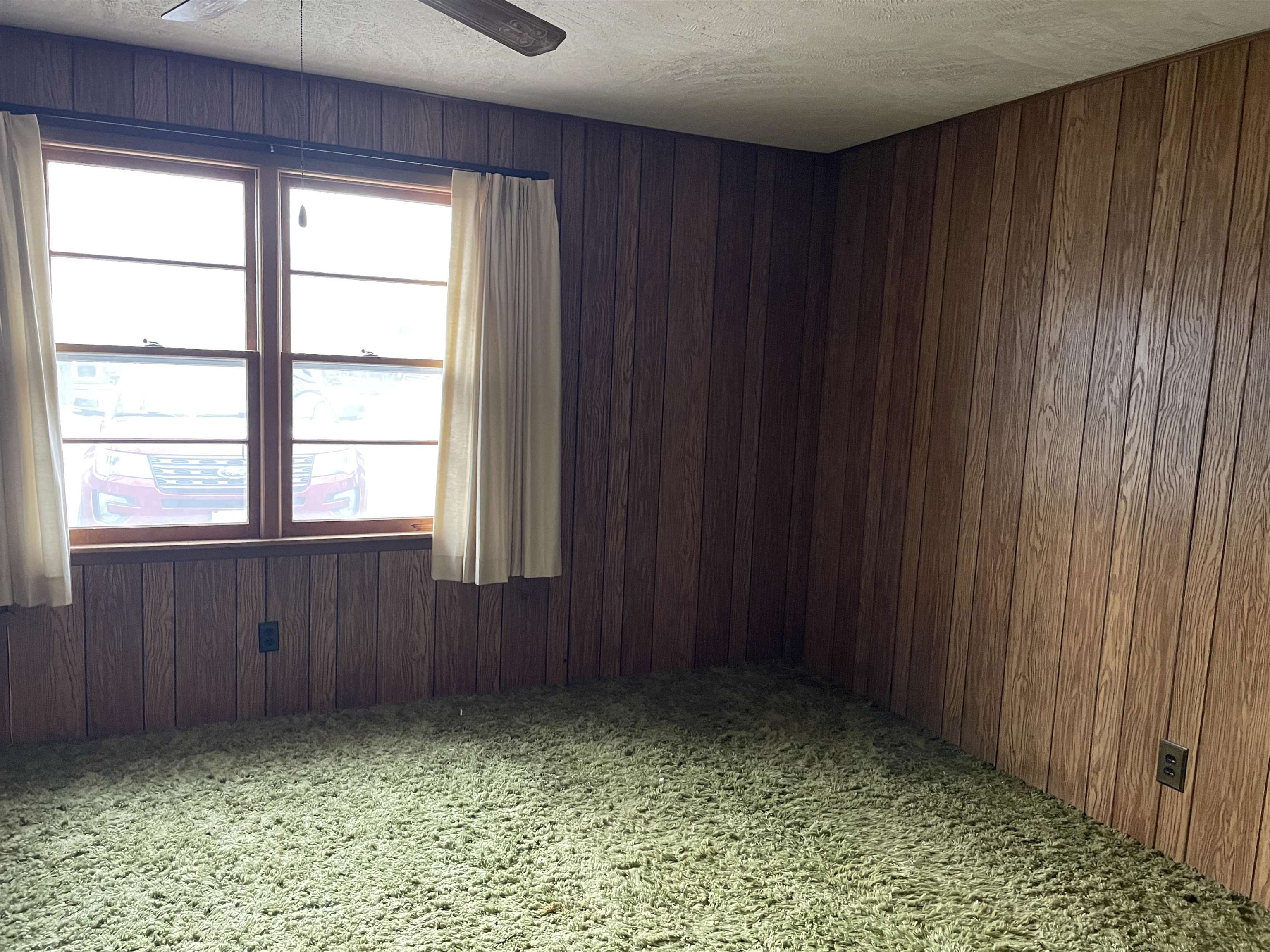 1703 N C Street Wellington KS 67152