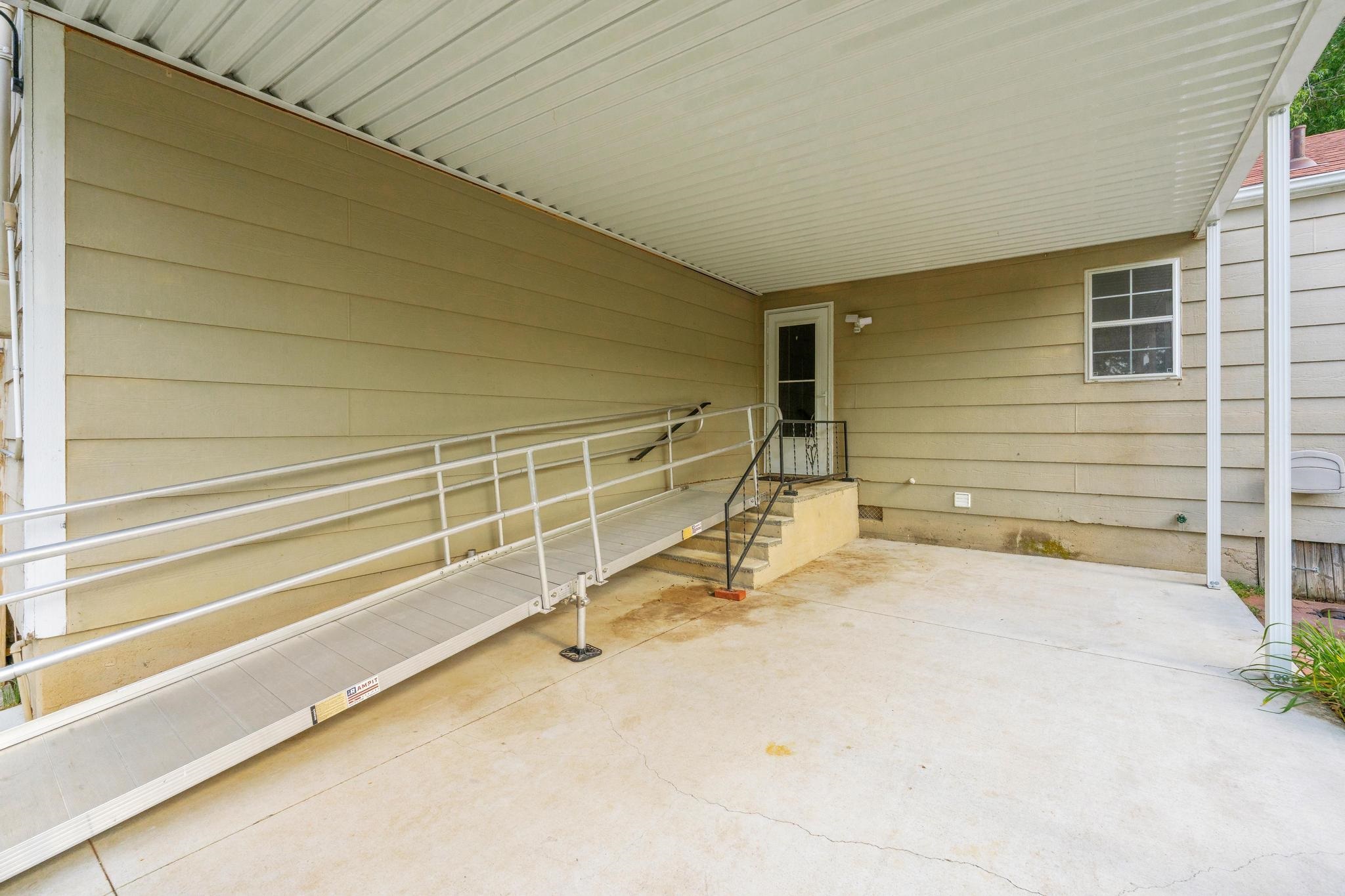 820 W 7th Wellington KS 67152