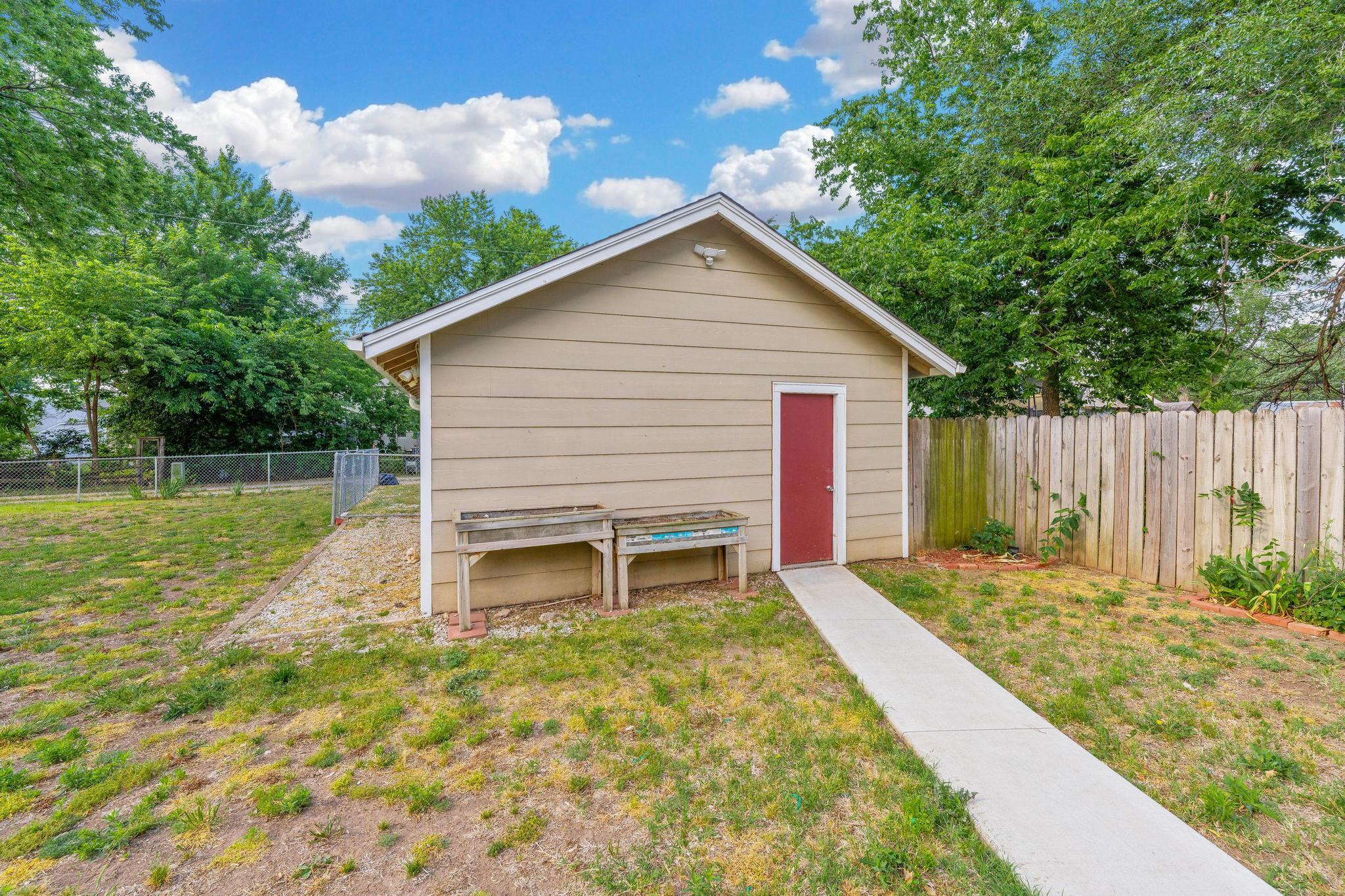 820 W 7th Wellington KS 67152