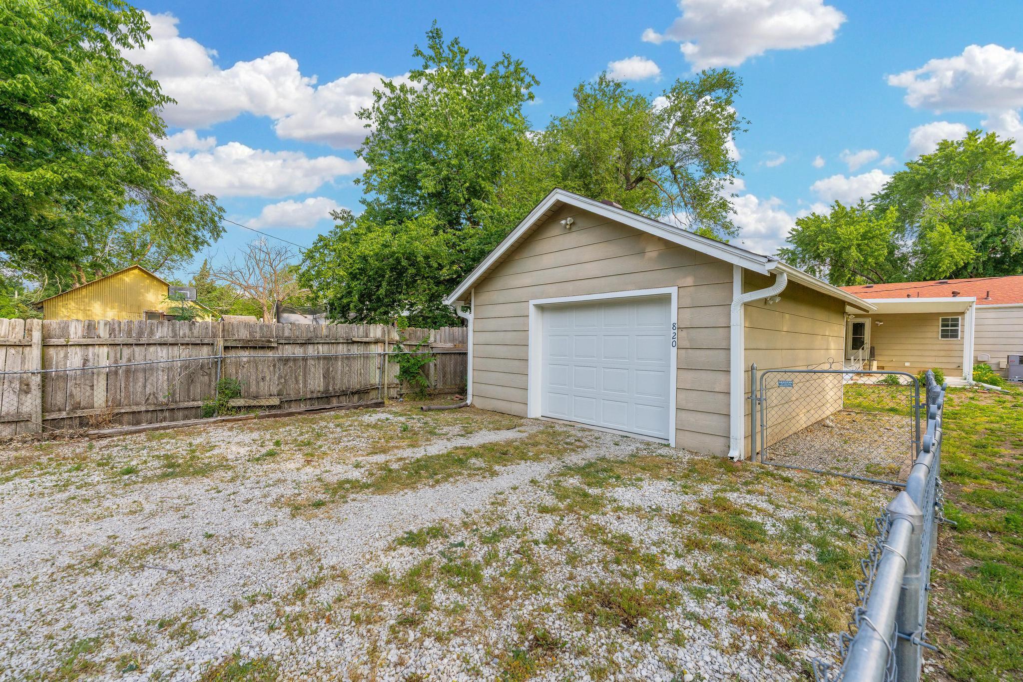 820 W 7th Wellington KS 67152