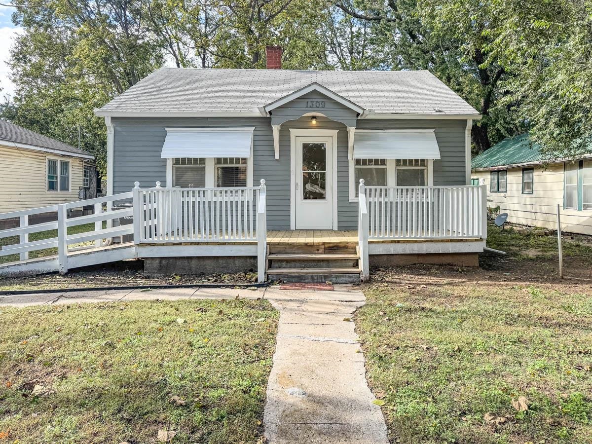 1309 N 4th Street Arkansas City KS 67005