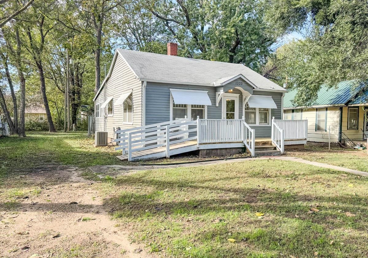 1309 N 4th Street Arkansas City KS 67005