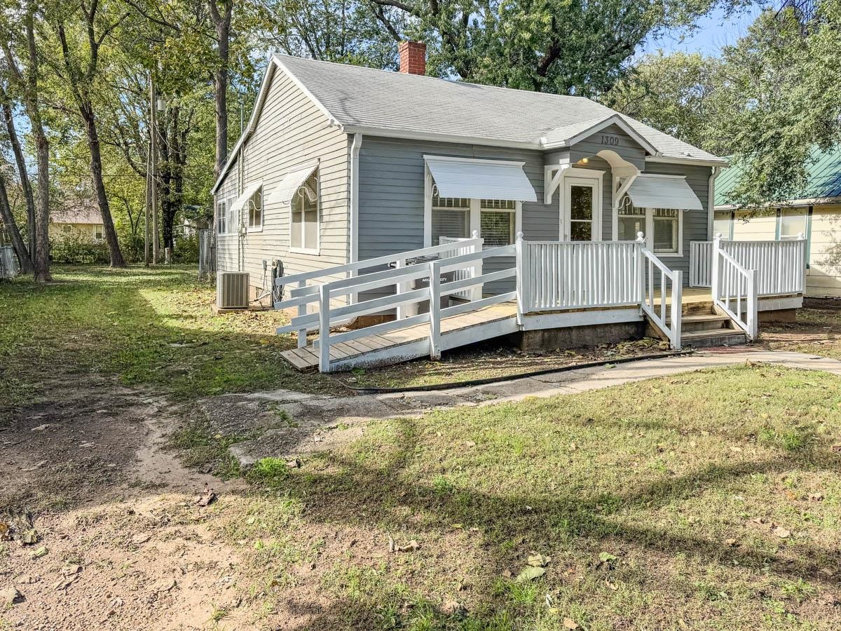 1309 N 4th Street Arkansas City KS 67005