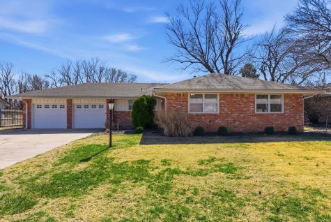 528 N Angle Andover KS 67002