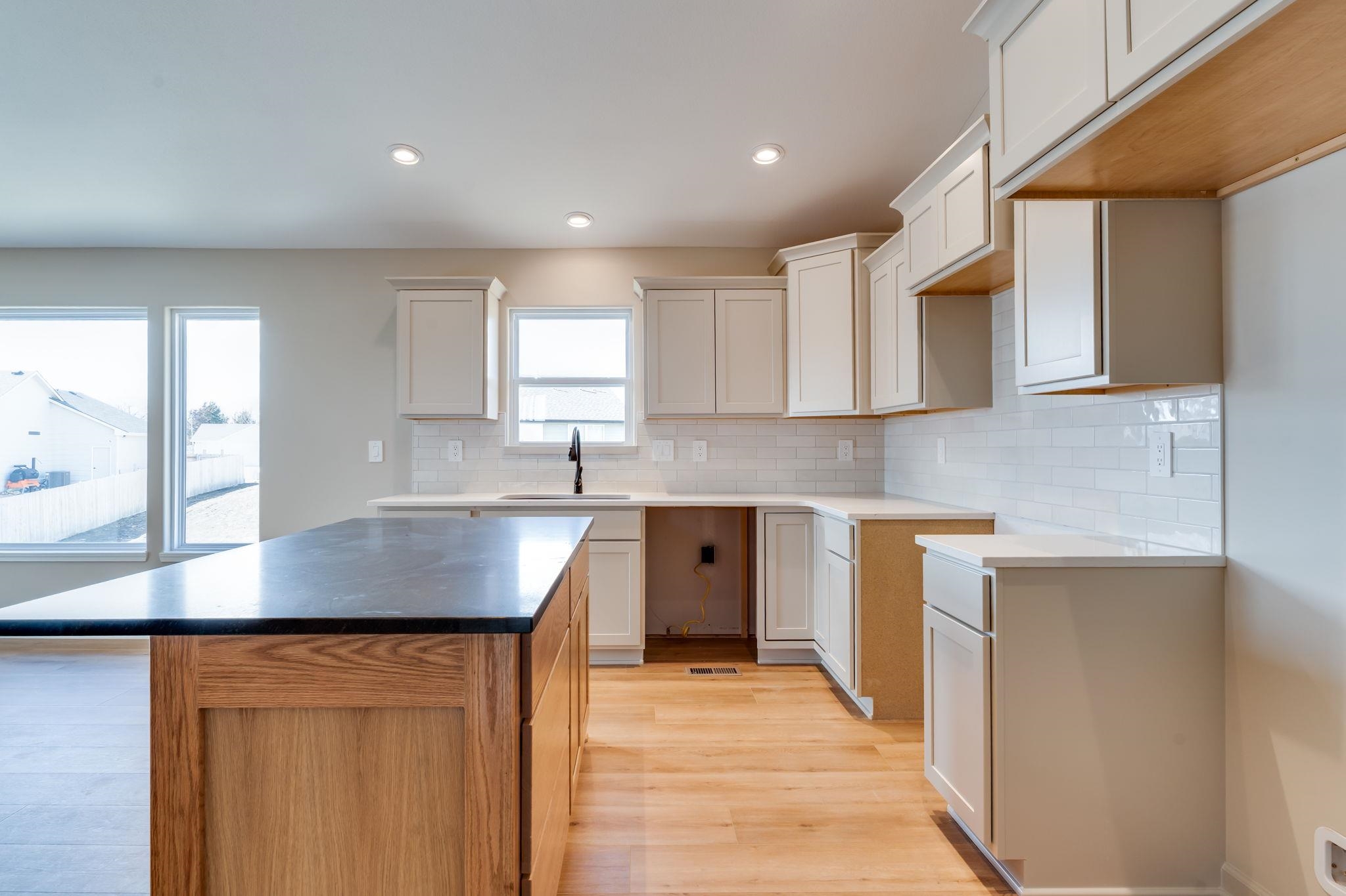 1633 N Wildflower Court Andover KS 67002