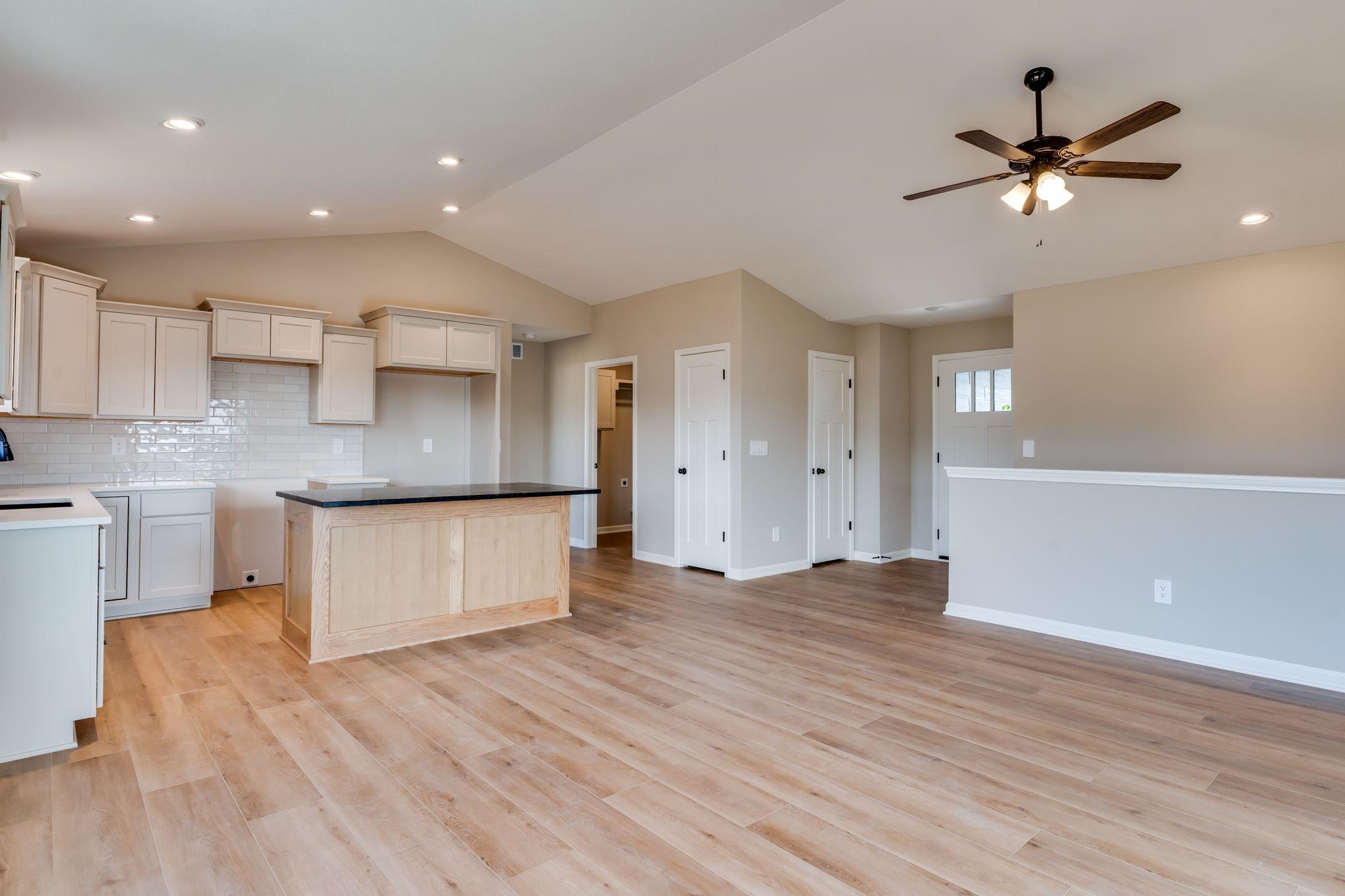 1633 N Wildflower Court Andover KS 67002