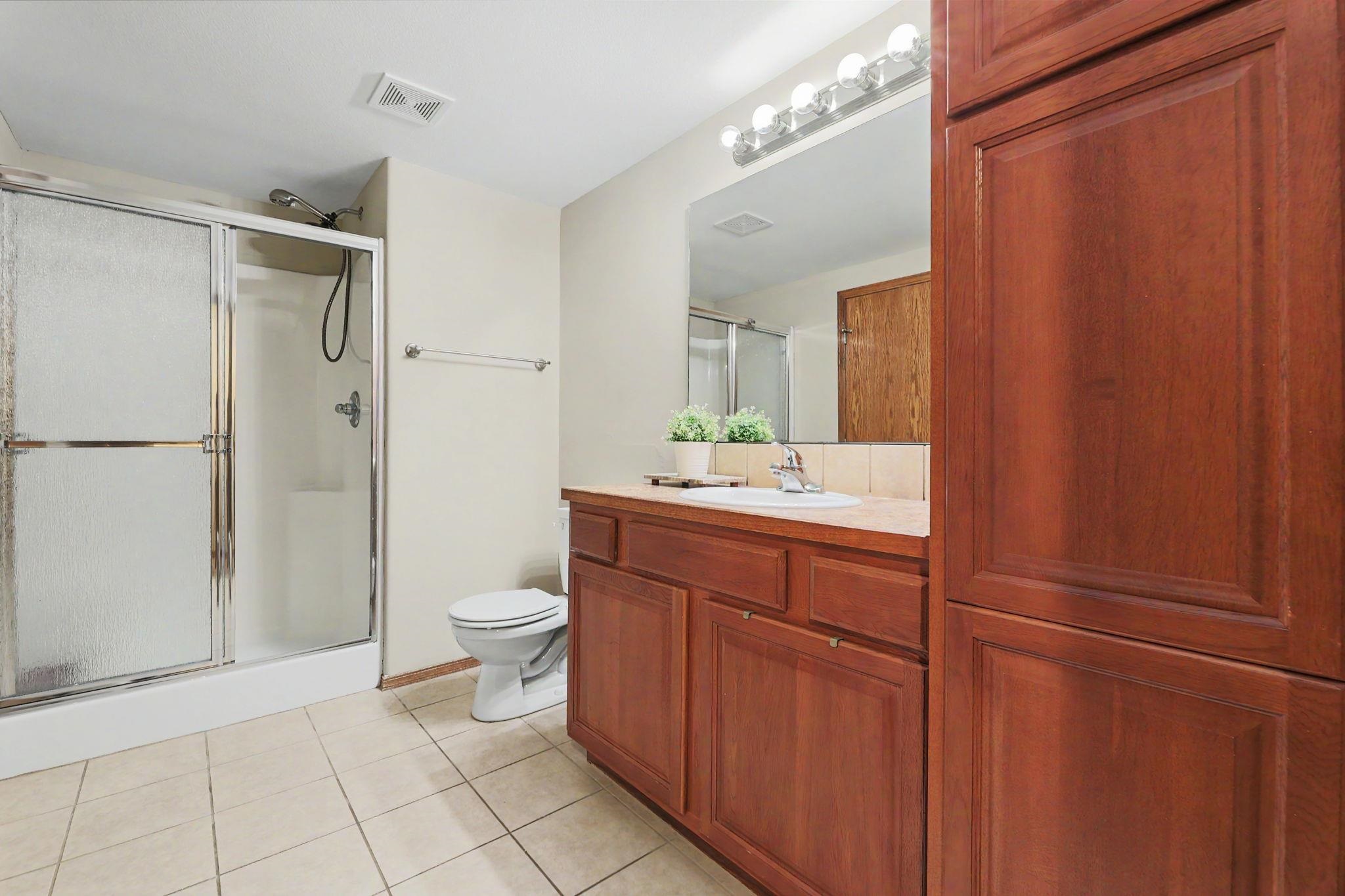 2801 N Rough Creek Derby KS 67037