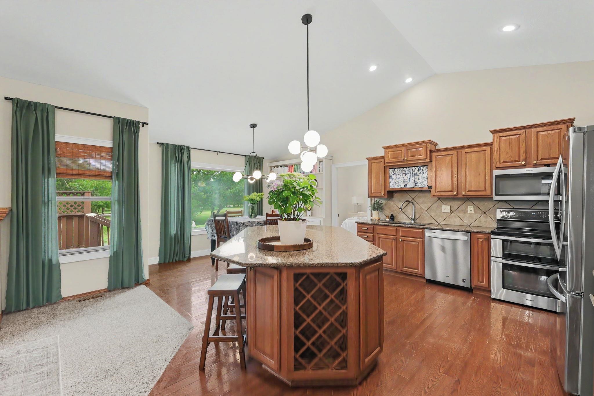 2801 N Rough Creek Derby KS 67037