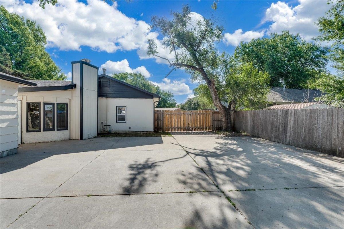 337 S Arapaho Wichita KS 67209