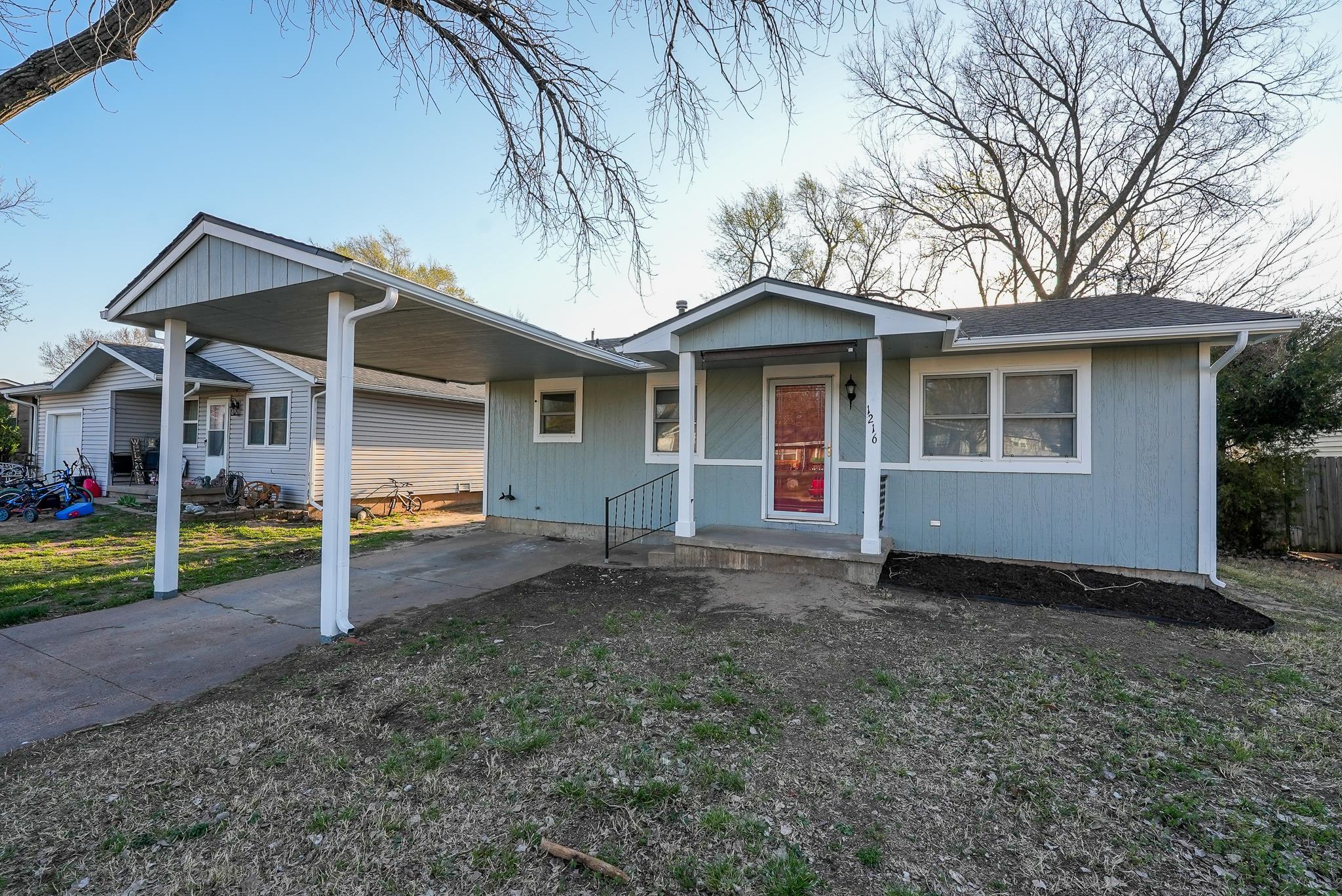 1216 N Spencer Drive Augusta KS 67010