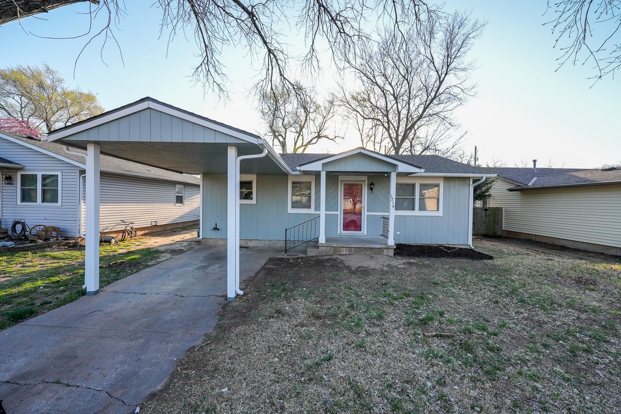 1216 N Spencer Drive Augusta KS 67010