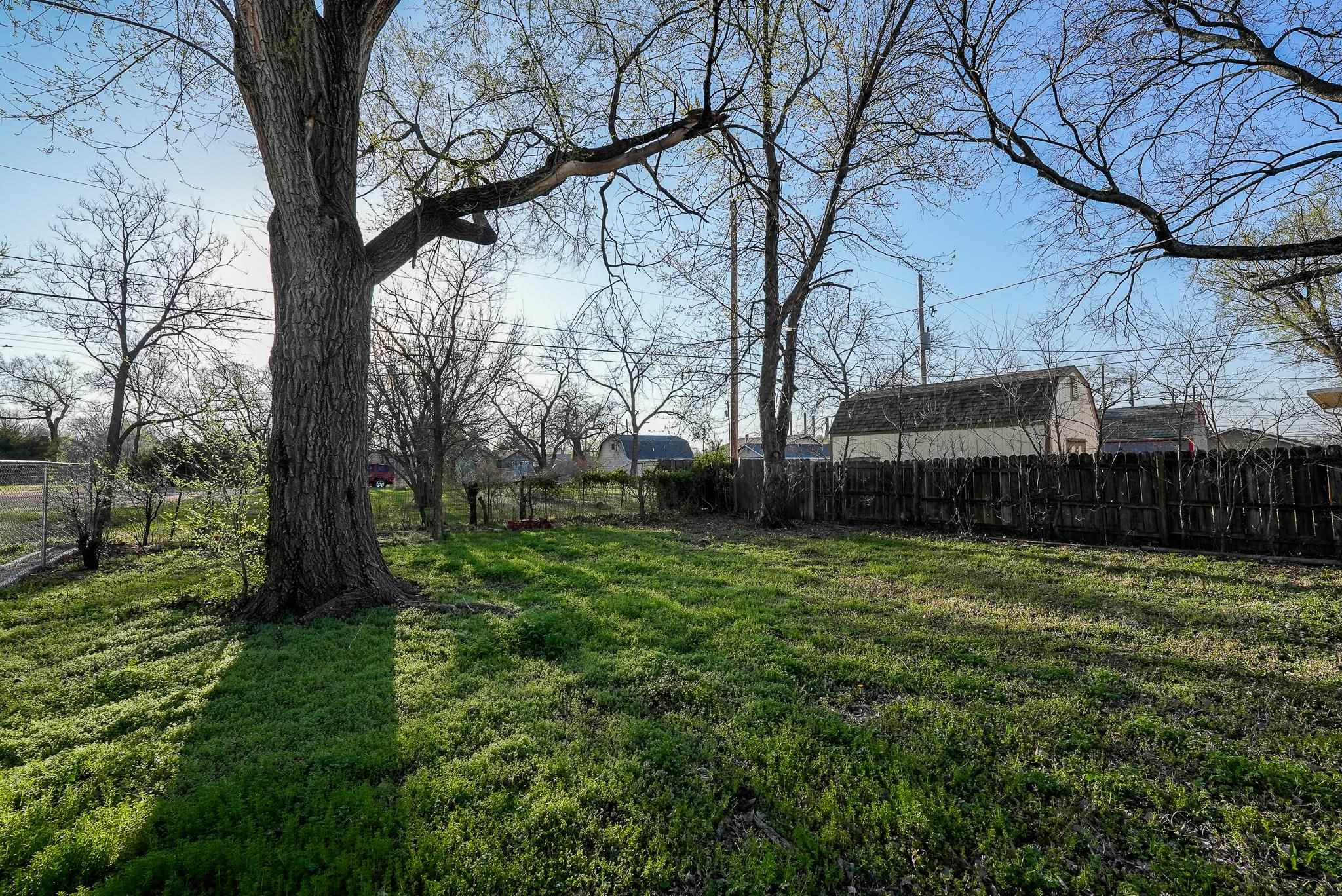 1216 N Spencer Drive Augusta KS 67010