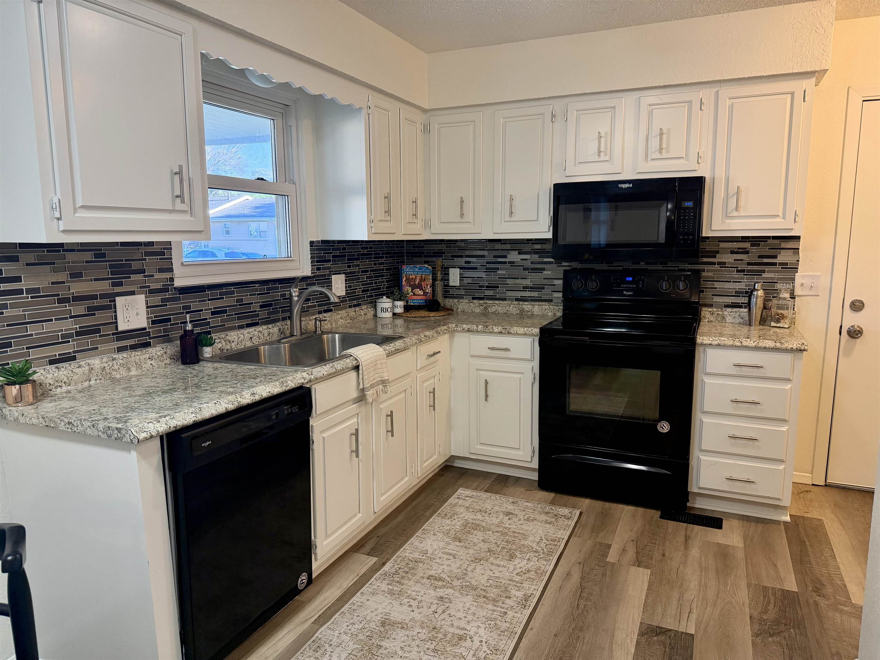 1216 N Spencer Drive Augusta KS 67010