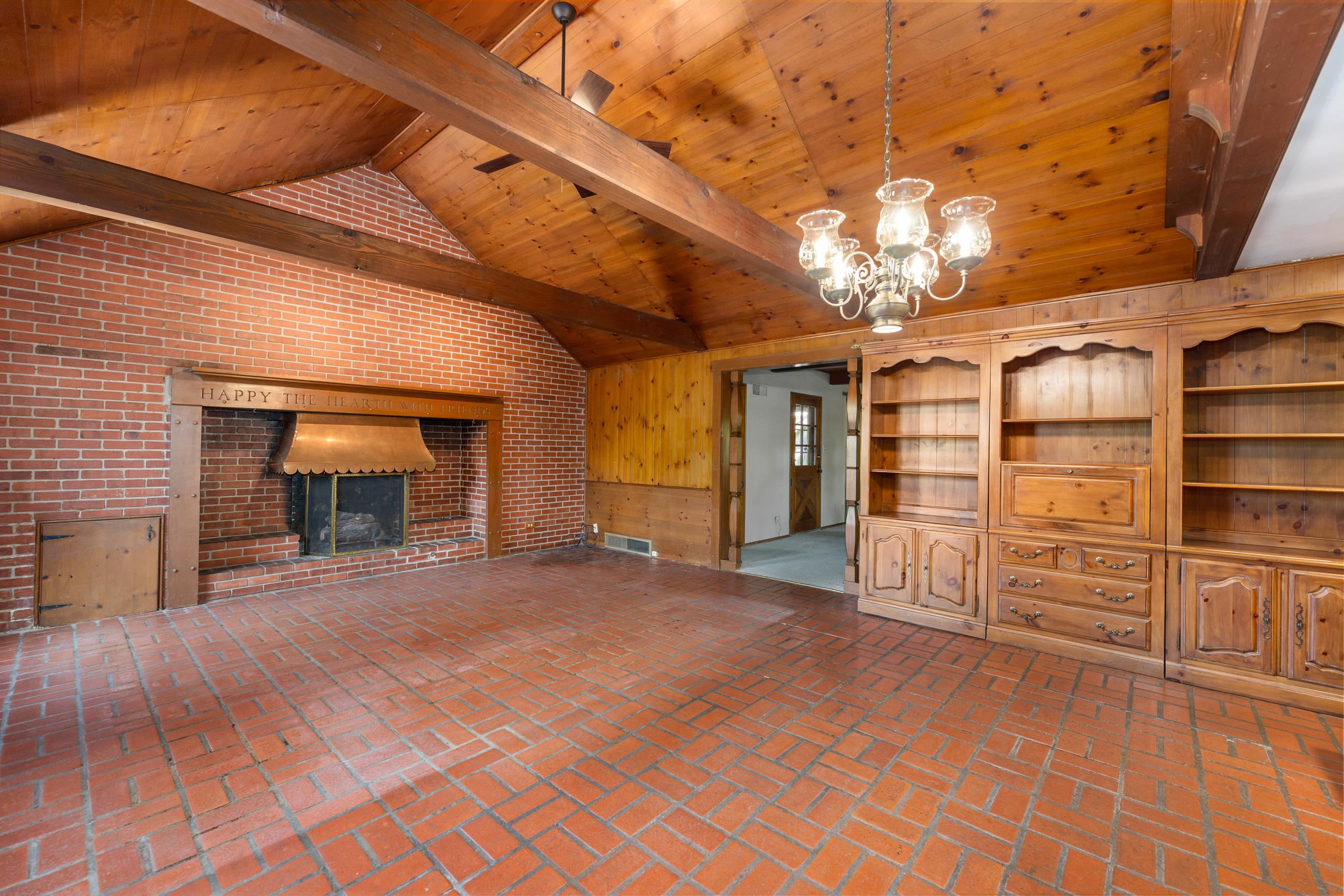 1314 N Willow Lane Wichita KS 67208