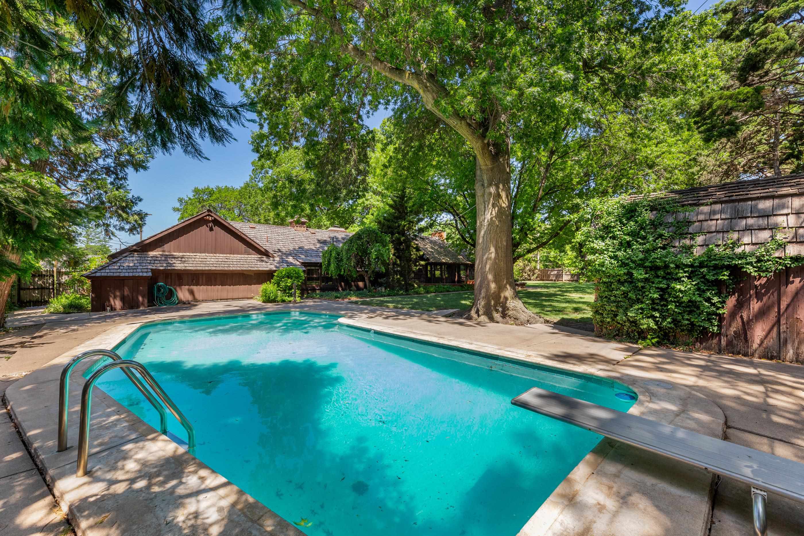 1314 N Willow Lane Wichita KS 67208
