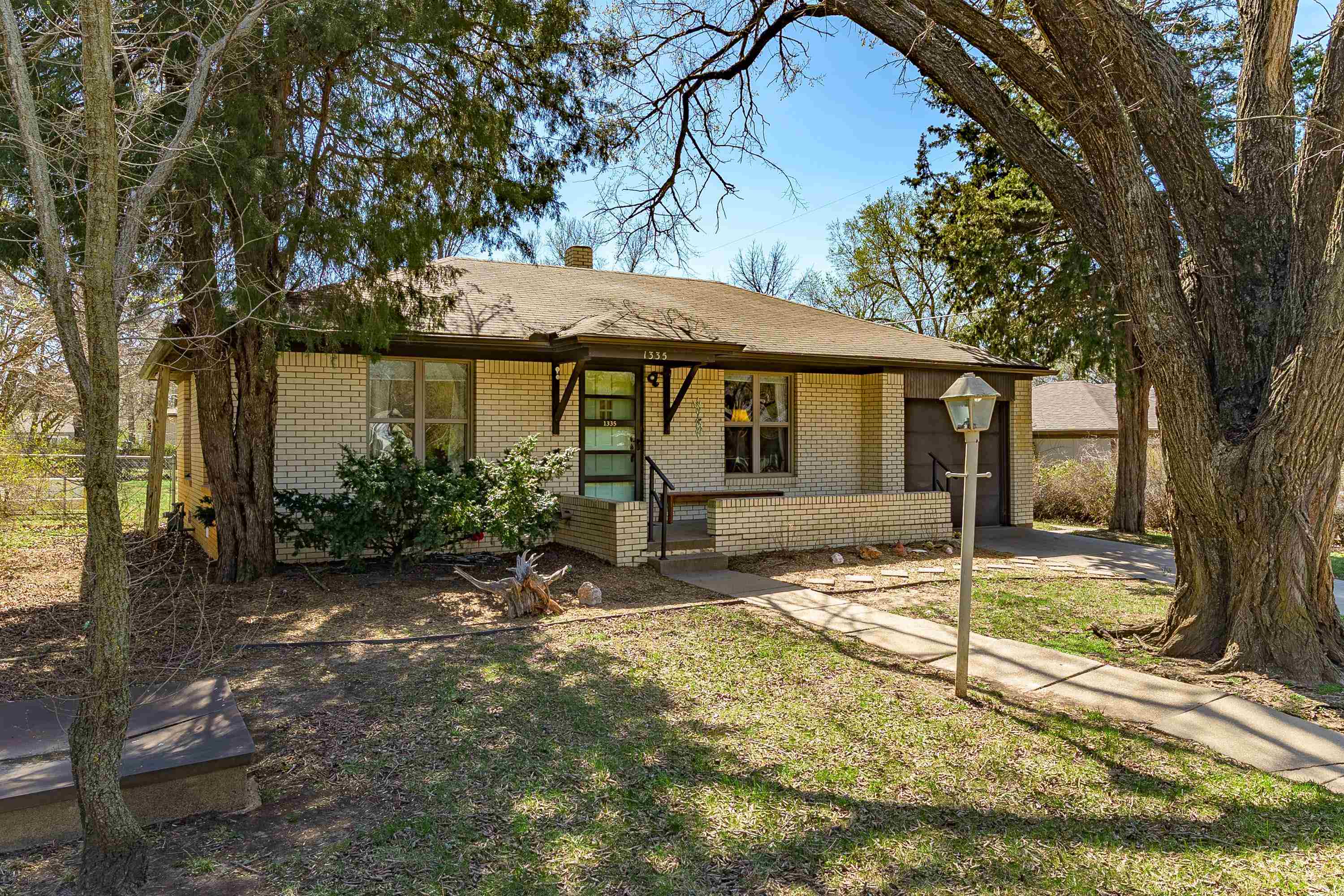 1335 W Olive El Dorado KS 67042