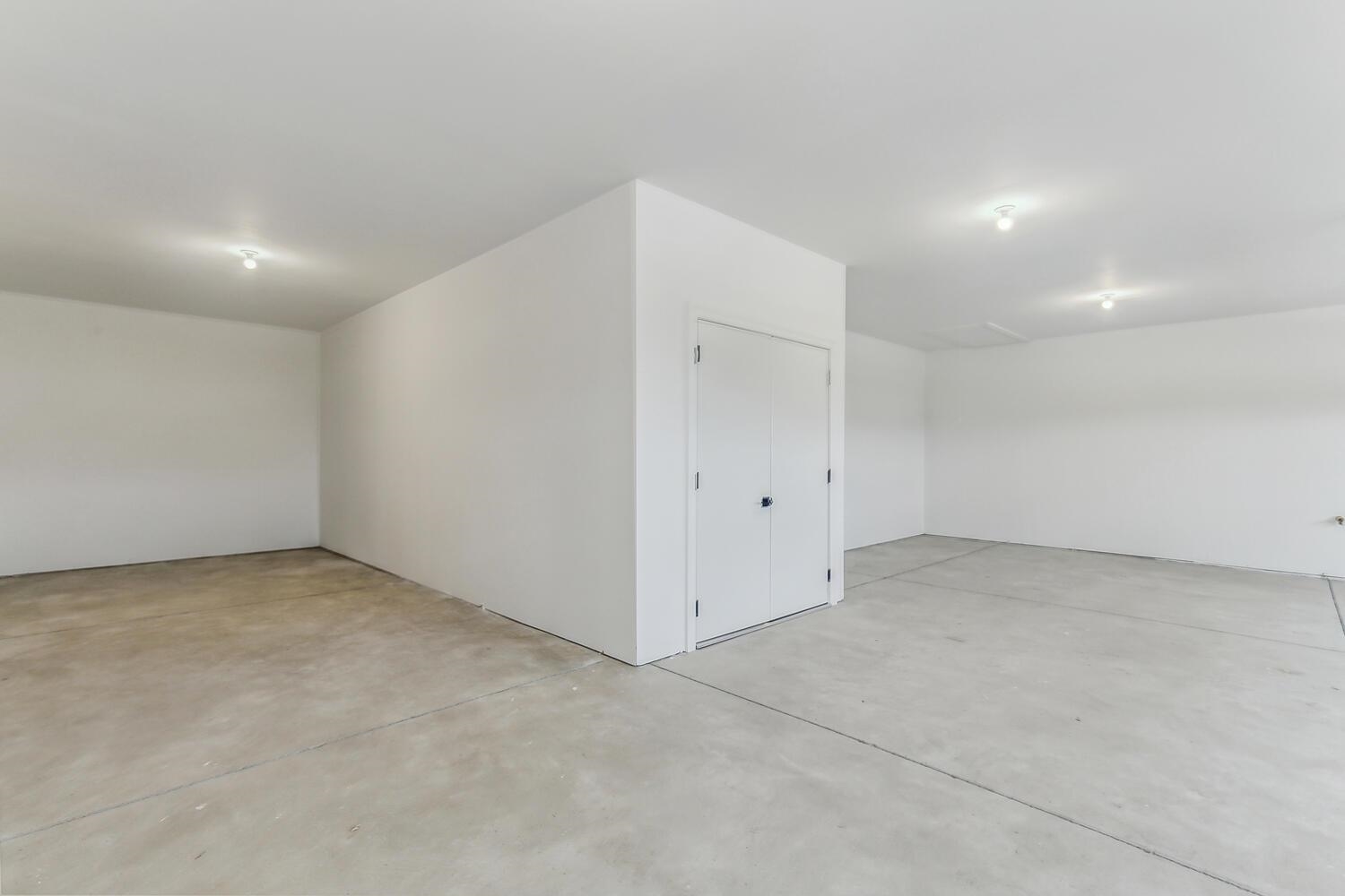 324 W Boxthorn Drive Andover KS 67002