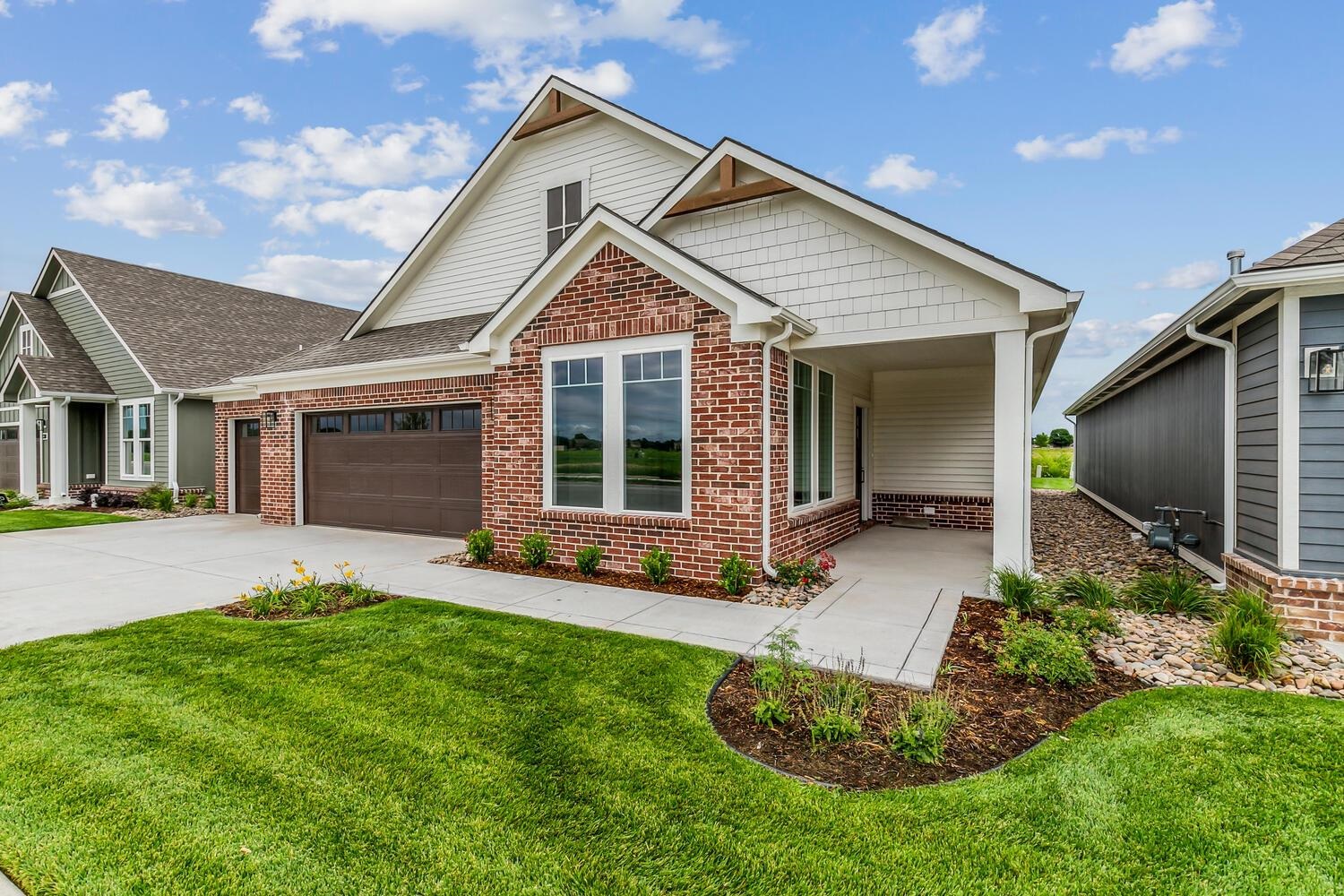 324 W Boxthorn Drive Andover KS 67002