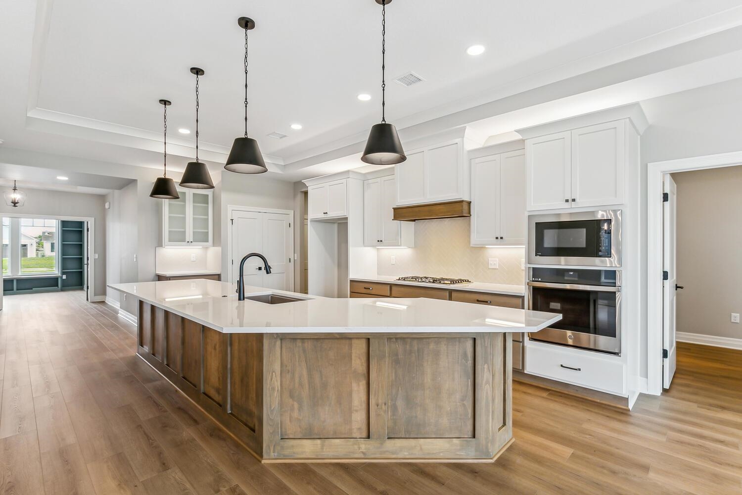 324 W Boxthorn Drive Andover KS 67002