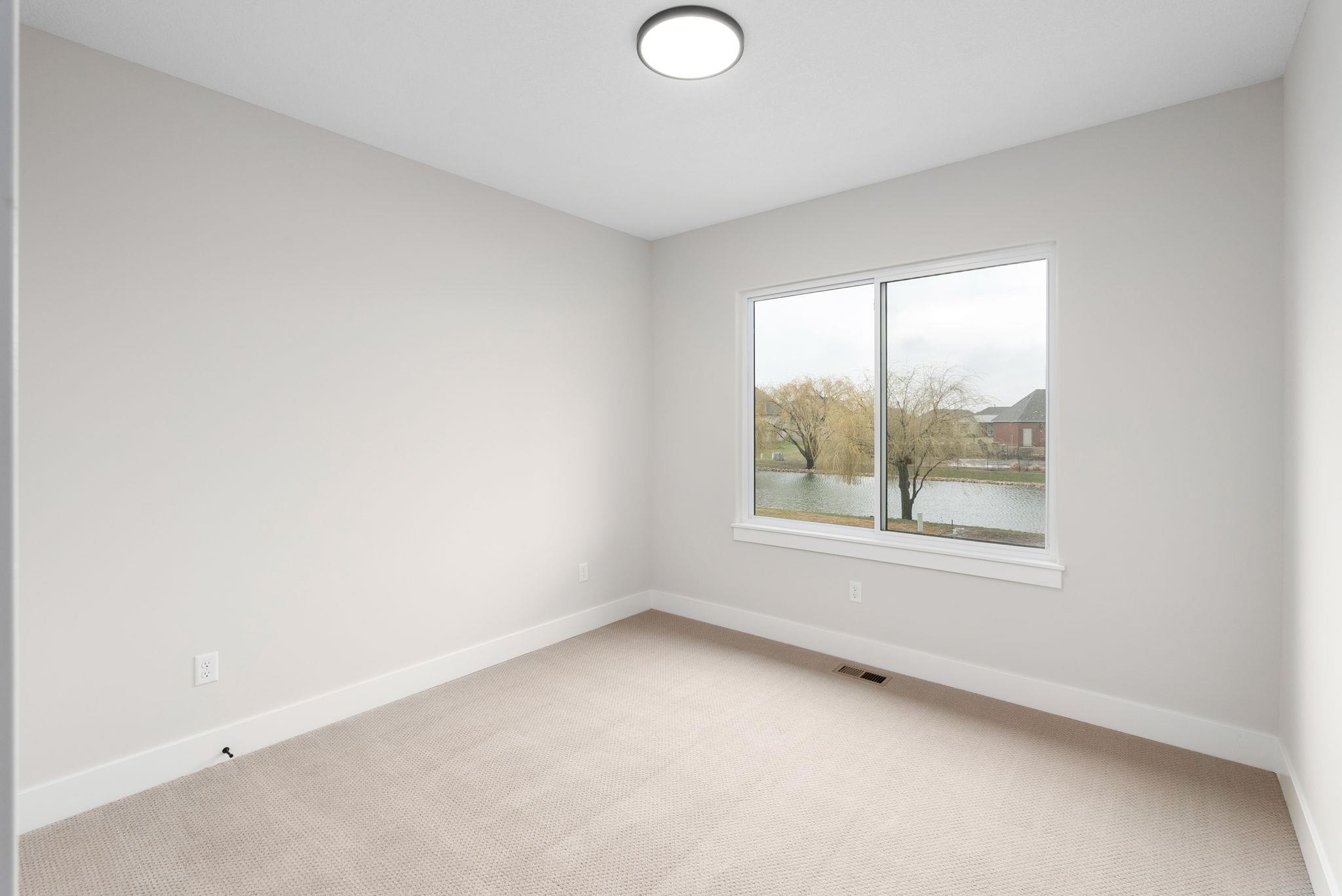 7905 E Turquoise Trail Bel Aire KS 67226