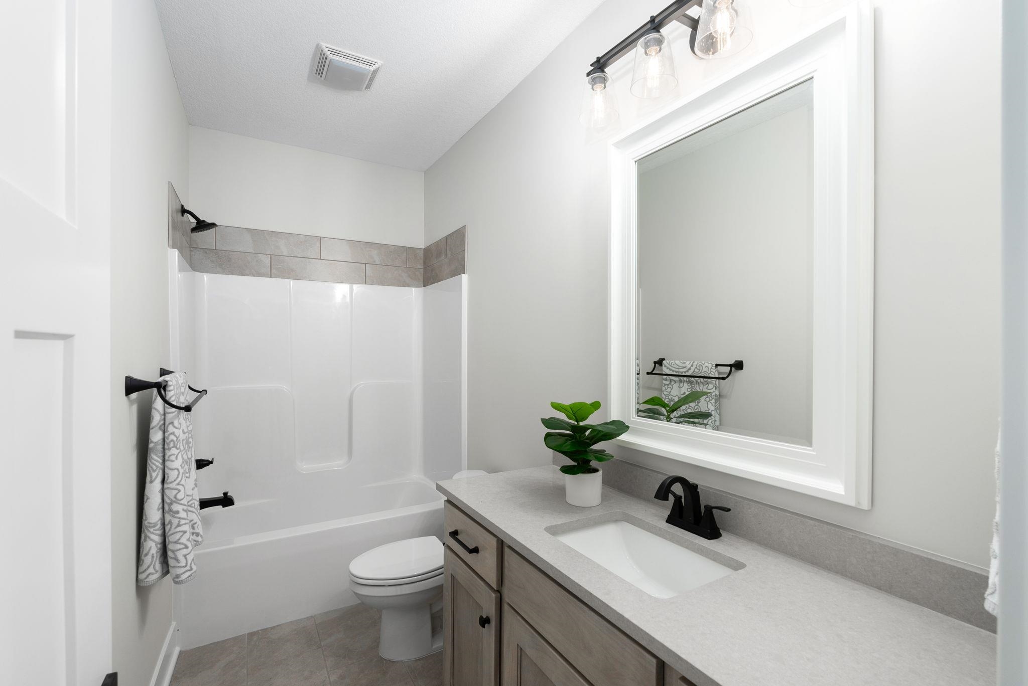 7905 E Turquoise Trail Bel Aire KS 67226