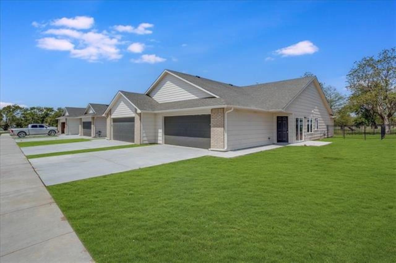 1629 S Limuel Street Wichita KS 67235