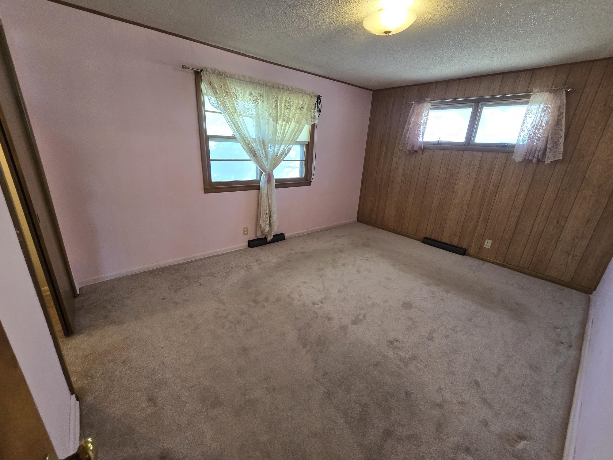329 N College Street Winfield KS 67156