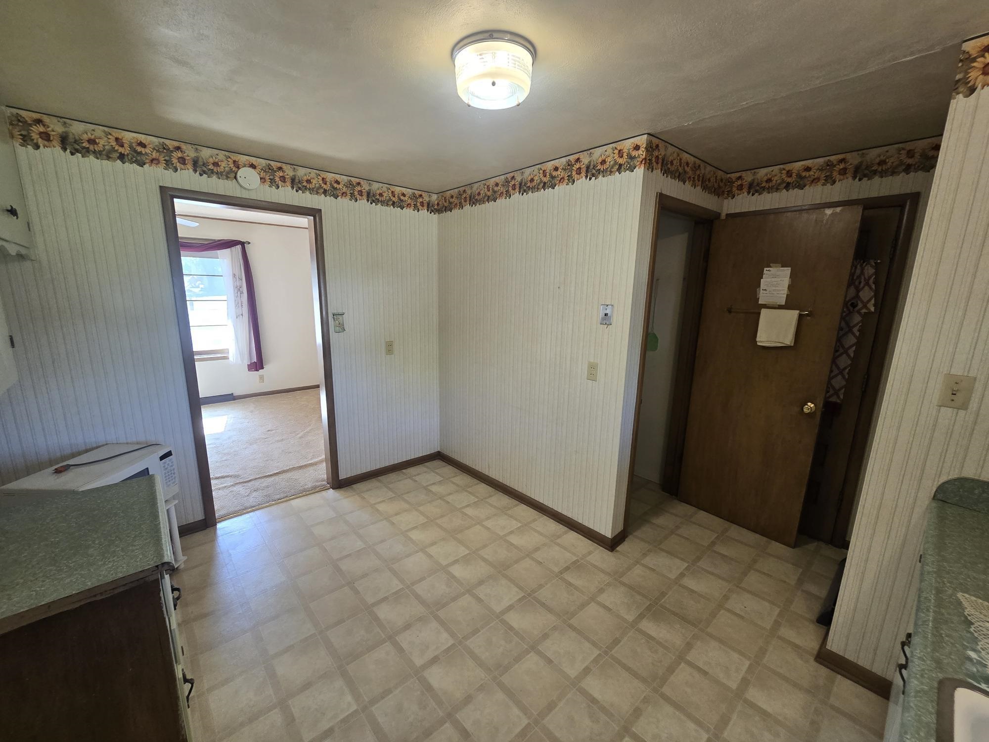 329 N College Street Winfield KS 67156