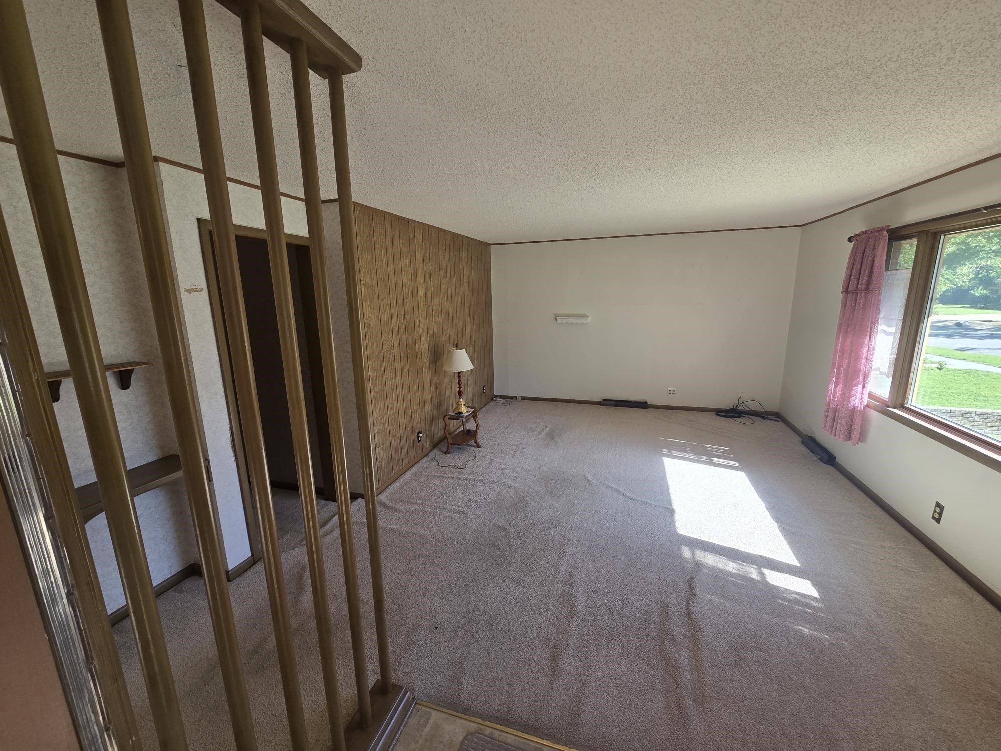 329 N College Street Winfield KS 67156
